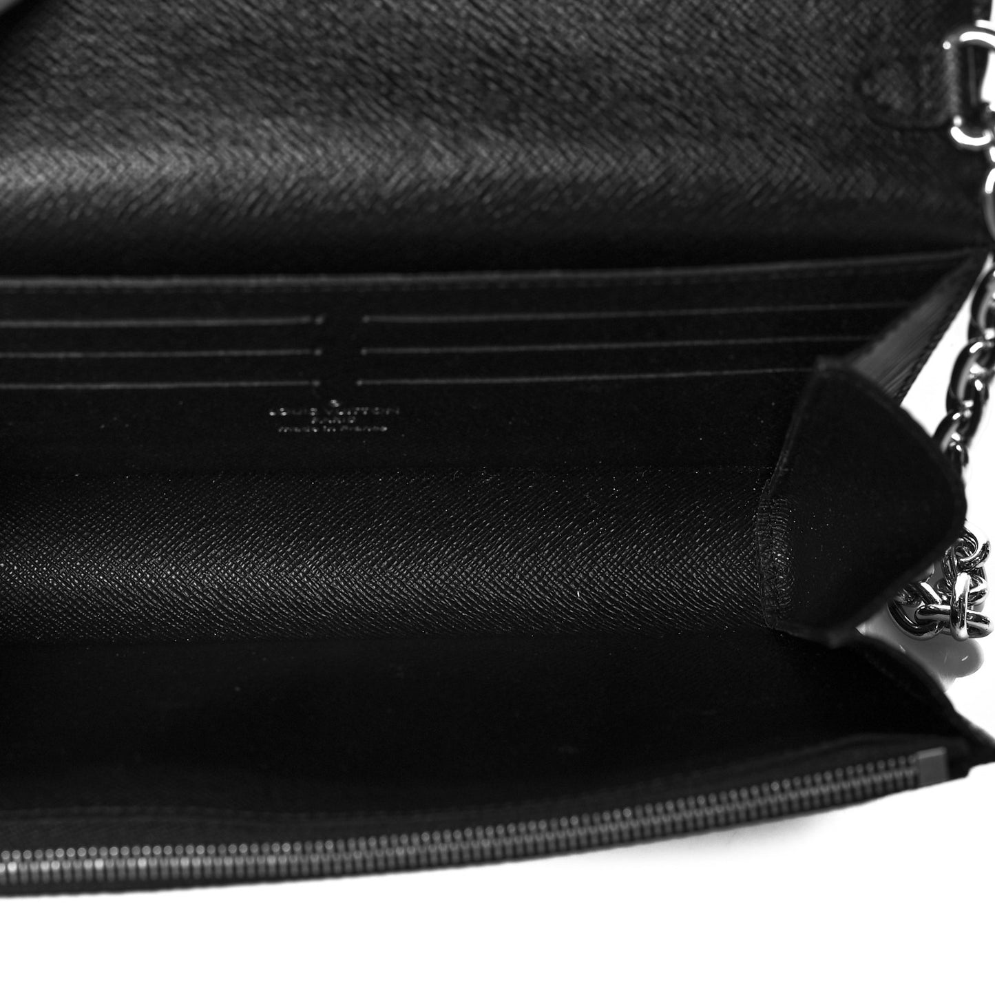 Epi Twist Chain Wallet Black