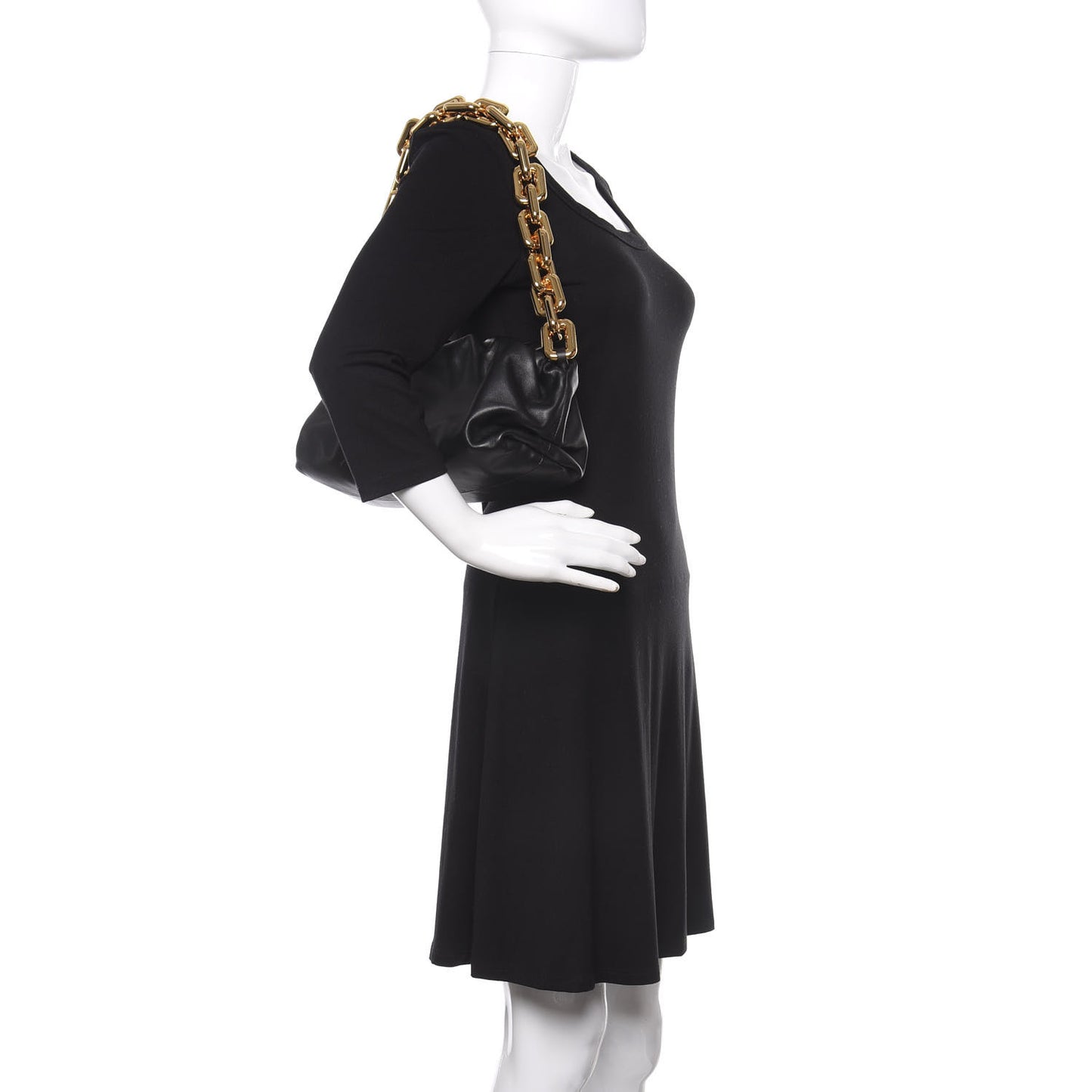 Calfskin The Pouch Chain Black