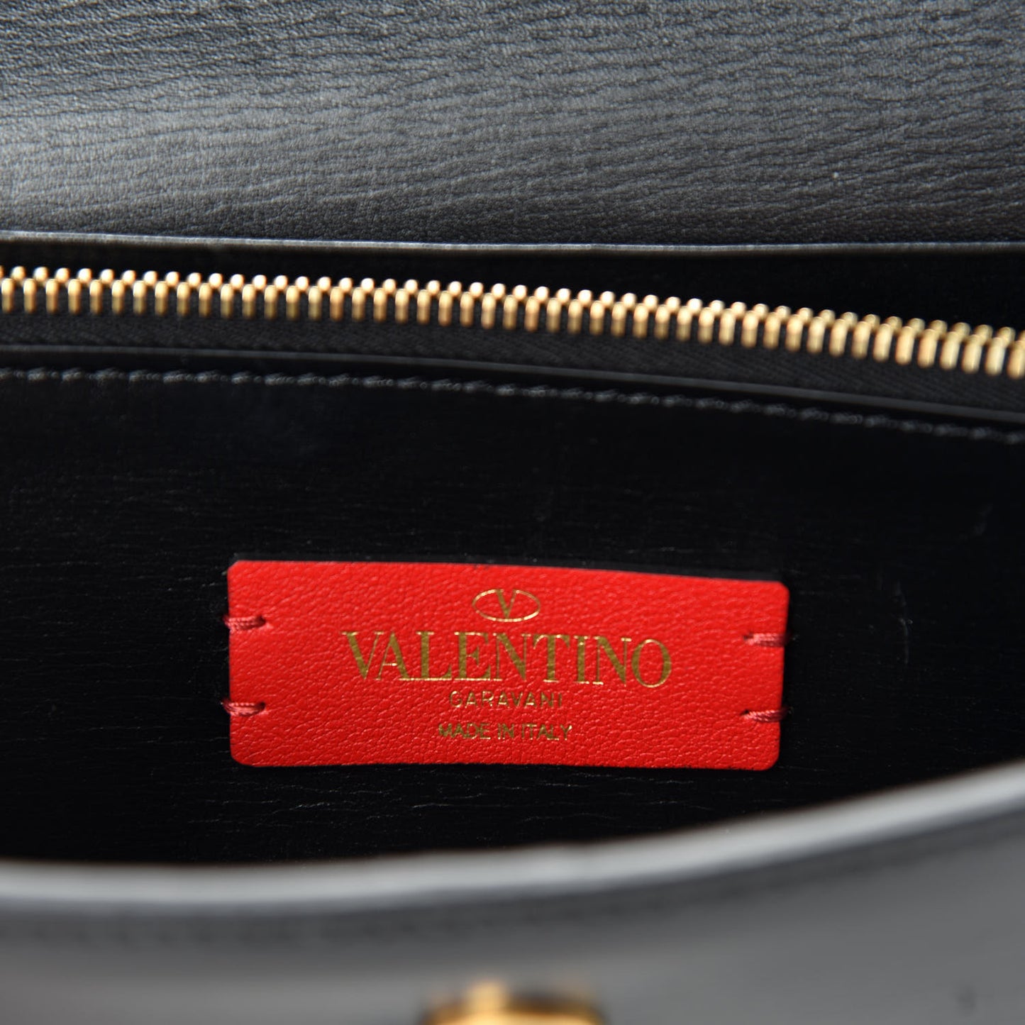 Smooth Calfksin Vlogo Wallet On Chain Black