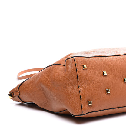 Valentino Garavani Grained Calfskin My Rockstud Soft Tote Light Cuir 7 of 11