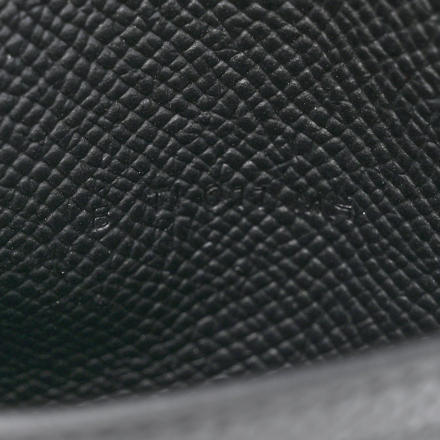 Epsom Bearn Compact Wallet Black