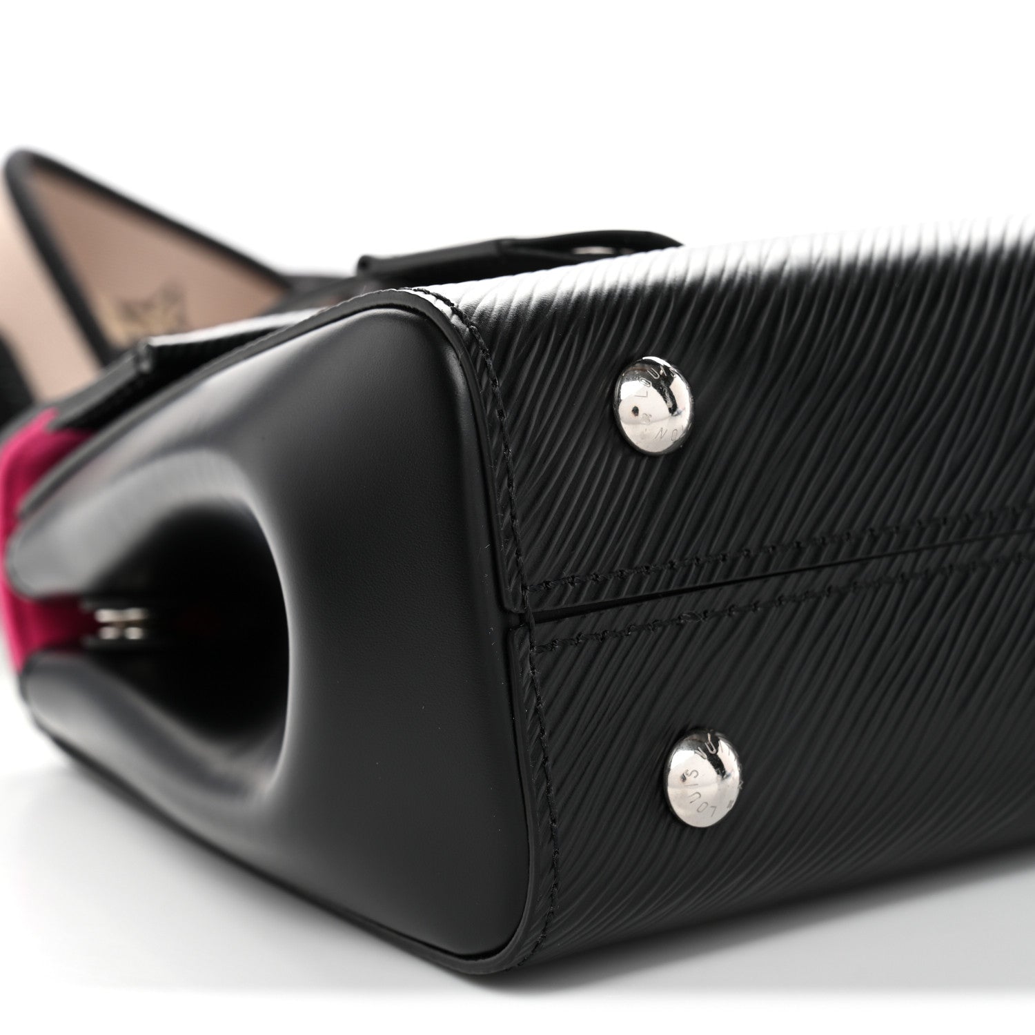 Louis Vuitton Epi Cluny Mini Black 8 of 9