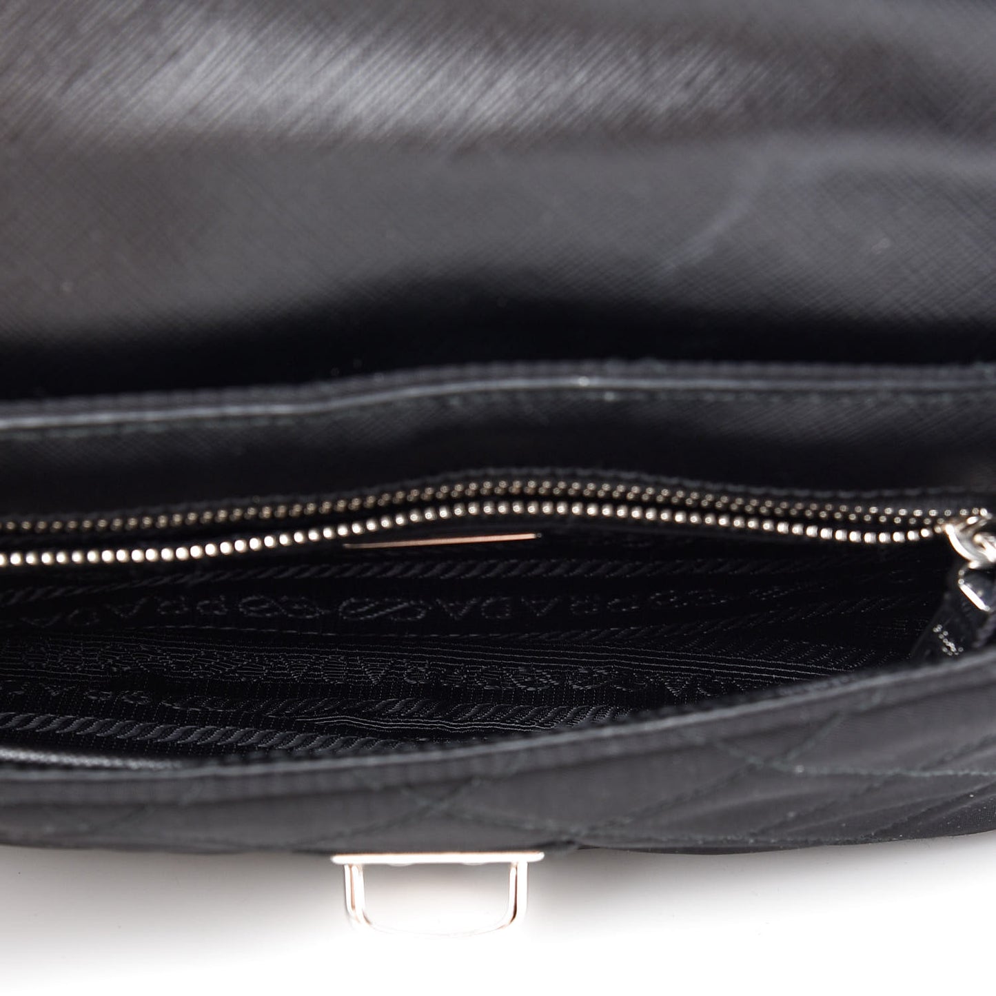 Nylon Tessuto Impuntu Quilted Flap Black