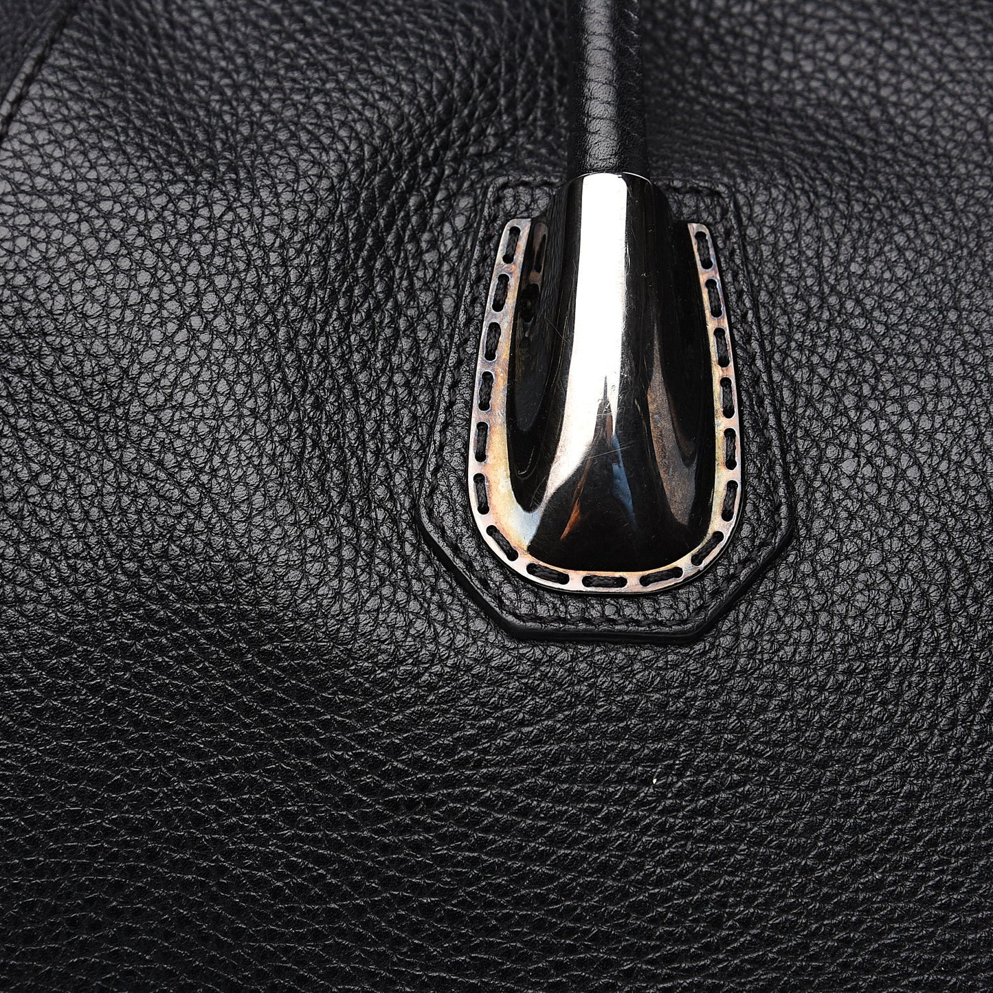 Sugar Goatskin Large Antigona Black