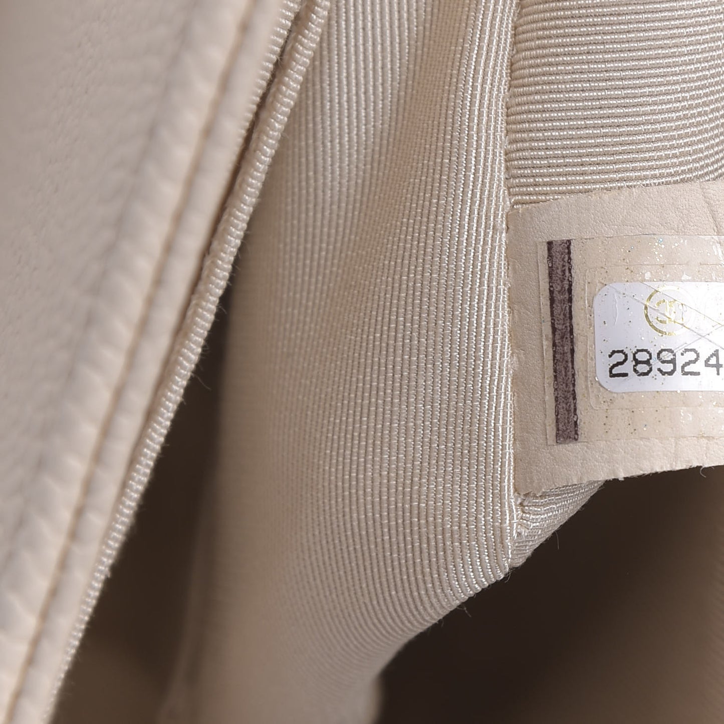 Caviar Chevron Quilted New Medium Boy Flap Light Beige