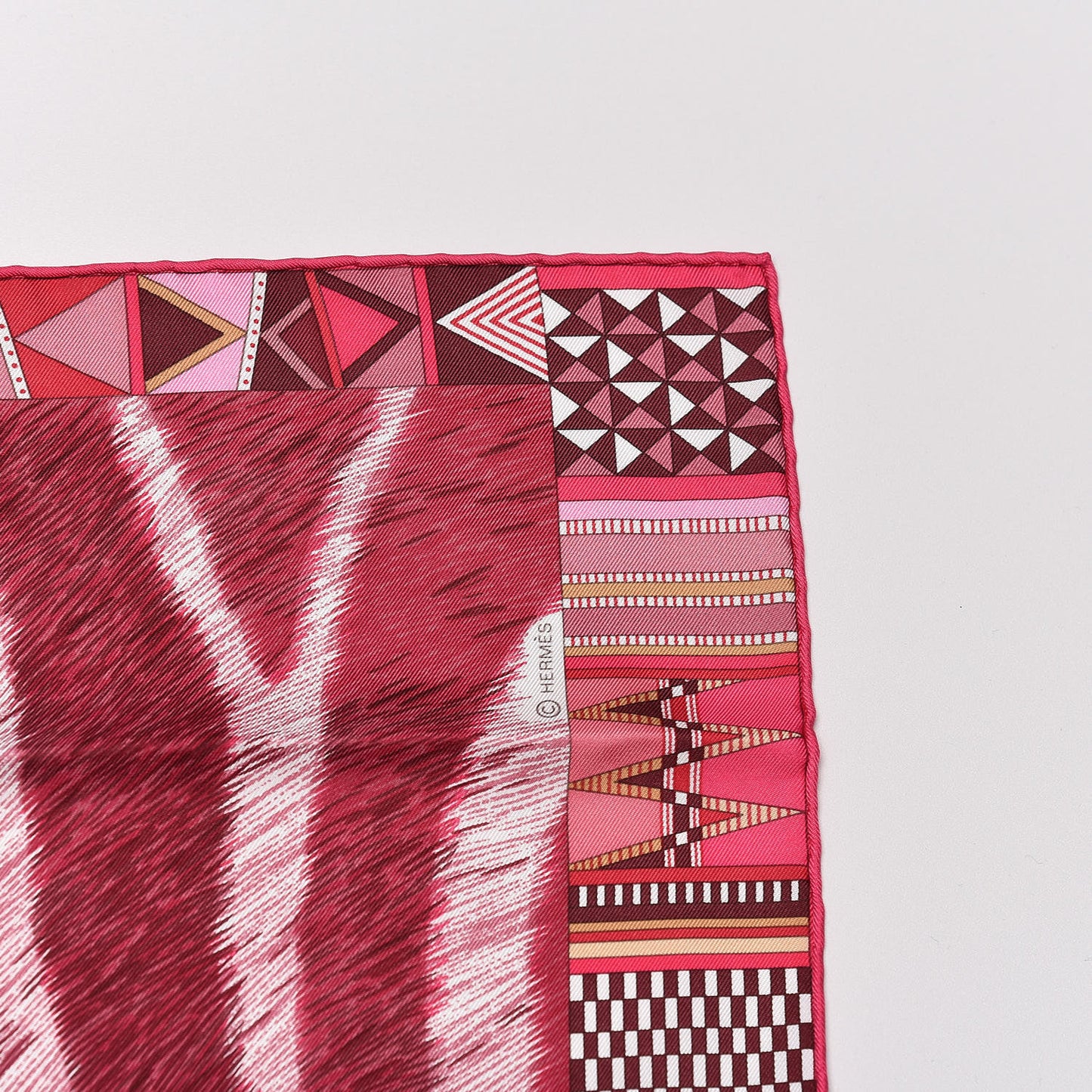 Silk Pelages et Camouflage Scarf 90