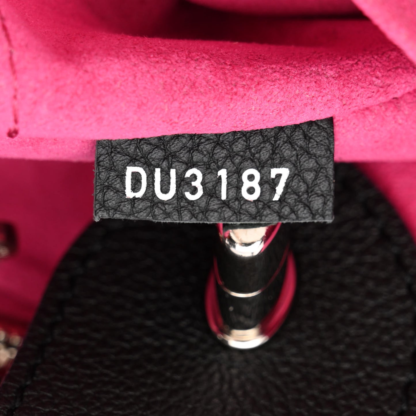 Calfskin Lockme Bucket Black