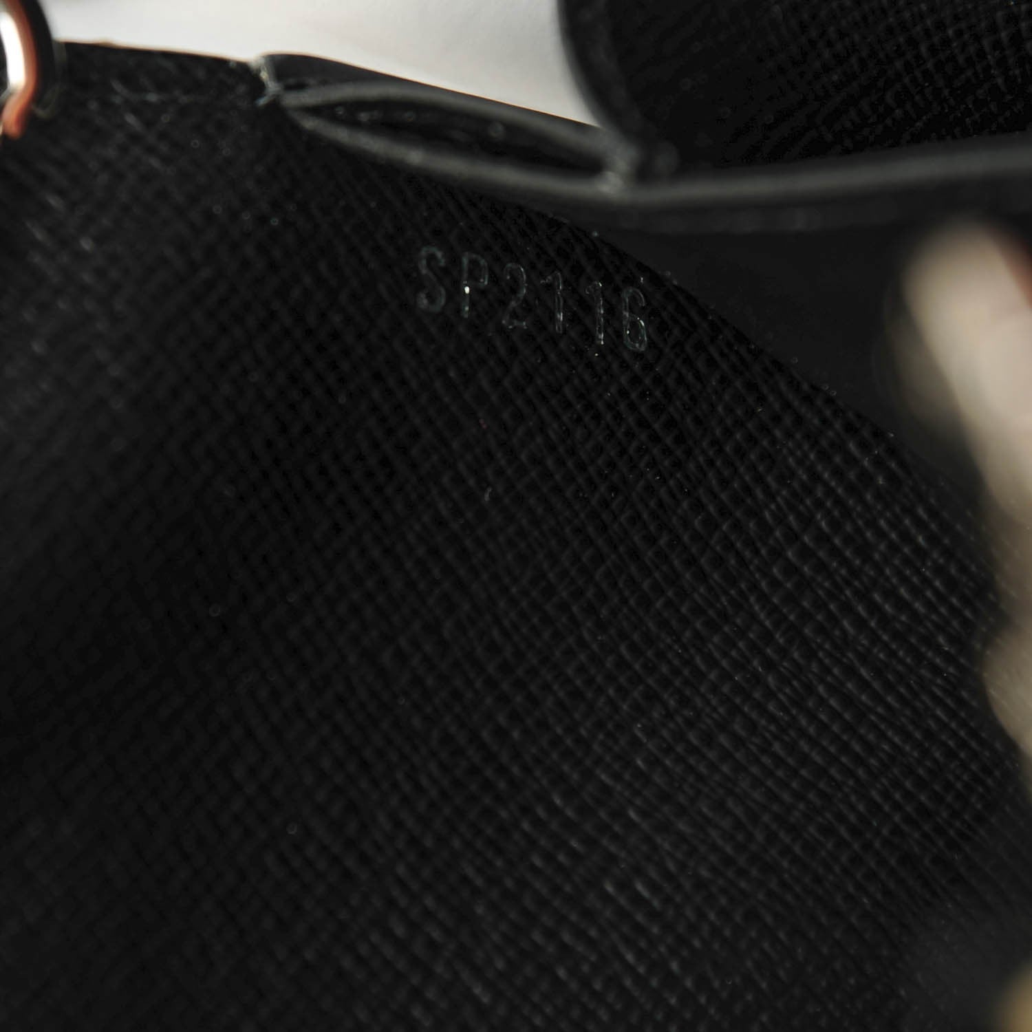 Louis Vuitton Epi World Tour Twist Chain Wallet Black 7 of 7