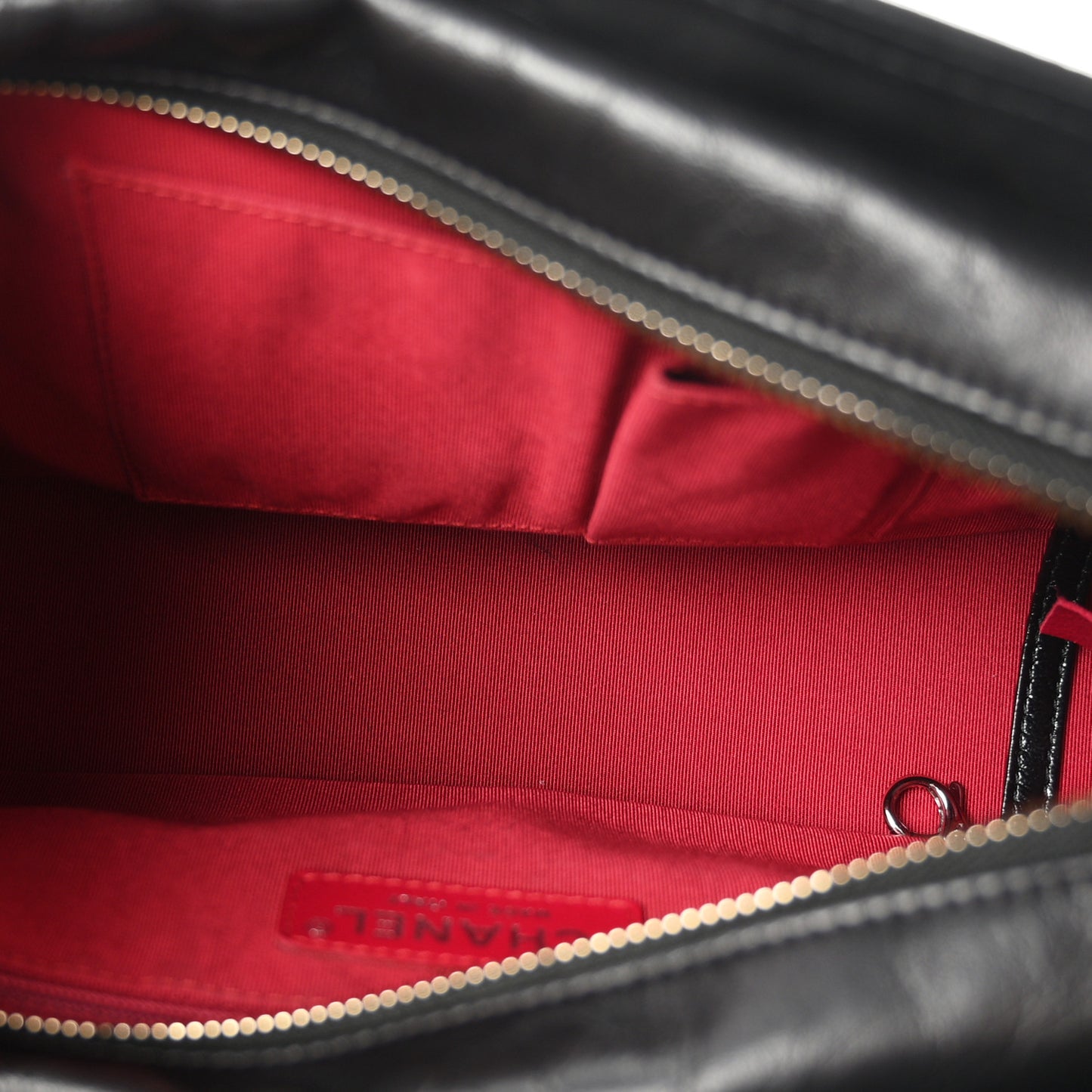 Aged Calfskin Quilted New Medium Gabrielle Hobo Black
