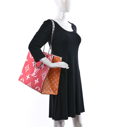 Louis Vuitton Monogram Giant Onthego GM Rouge Rose 2 of 8