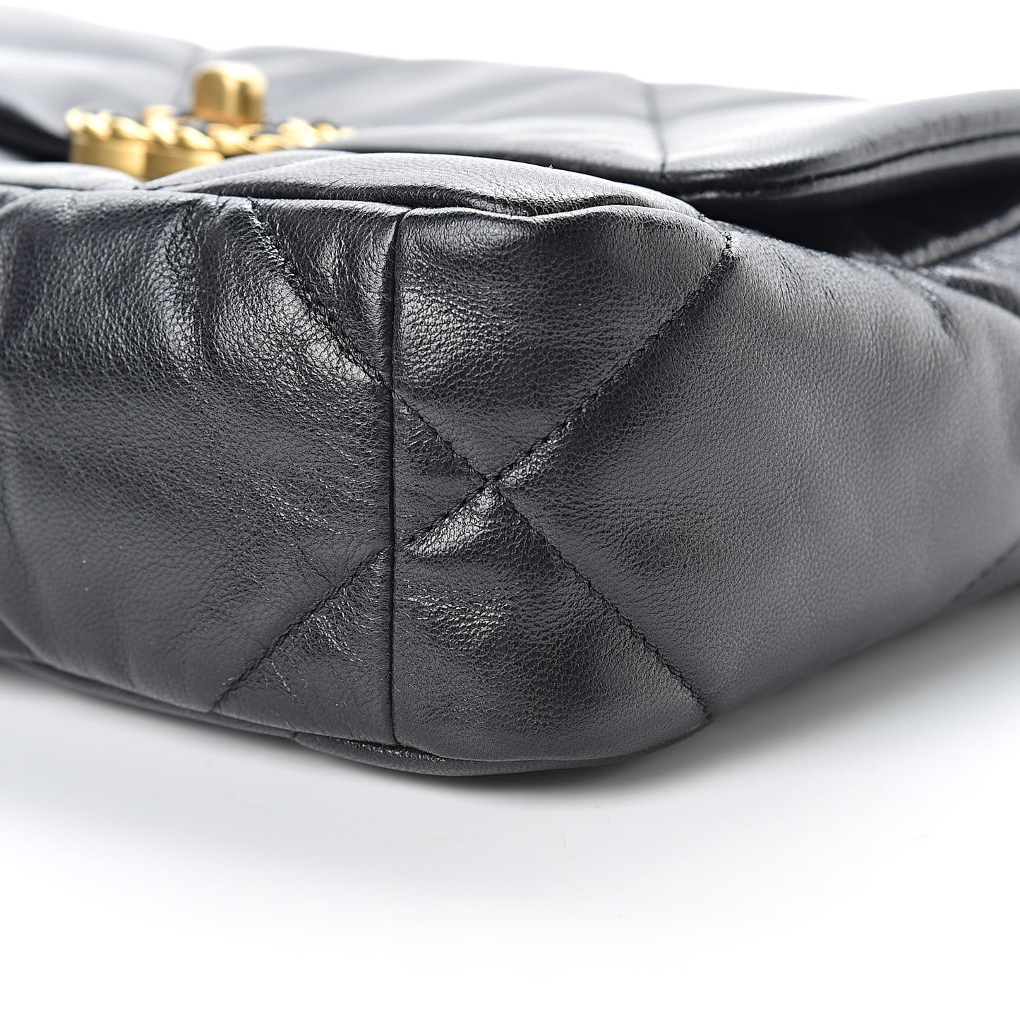 Goatskin Quilted Medium 19 Flap Black
