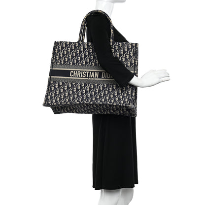 Christian Dior Oblique Large Book Tote Blue Multicolor 2 of 11