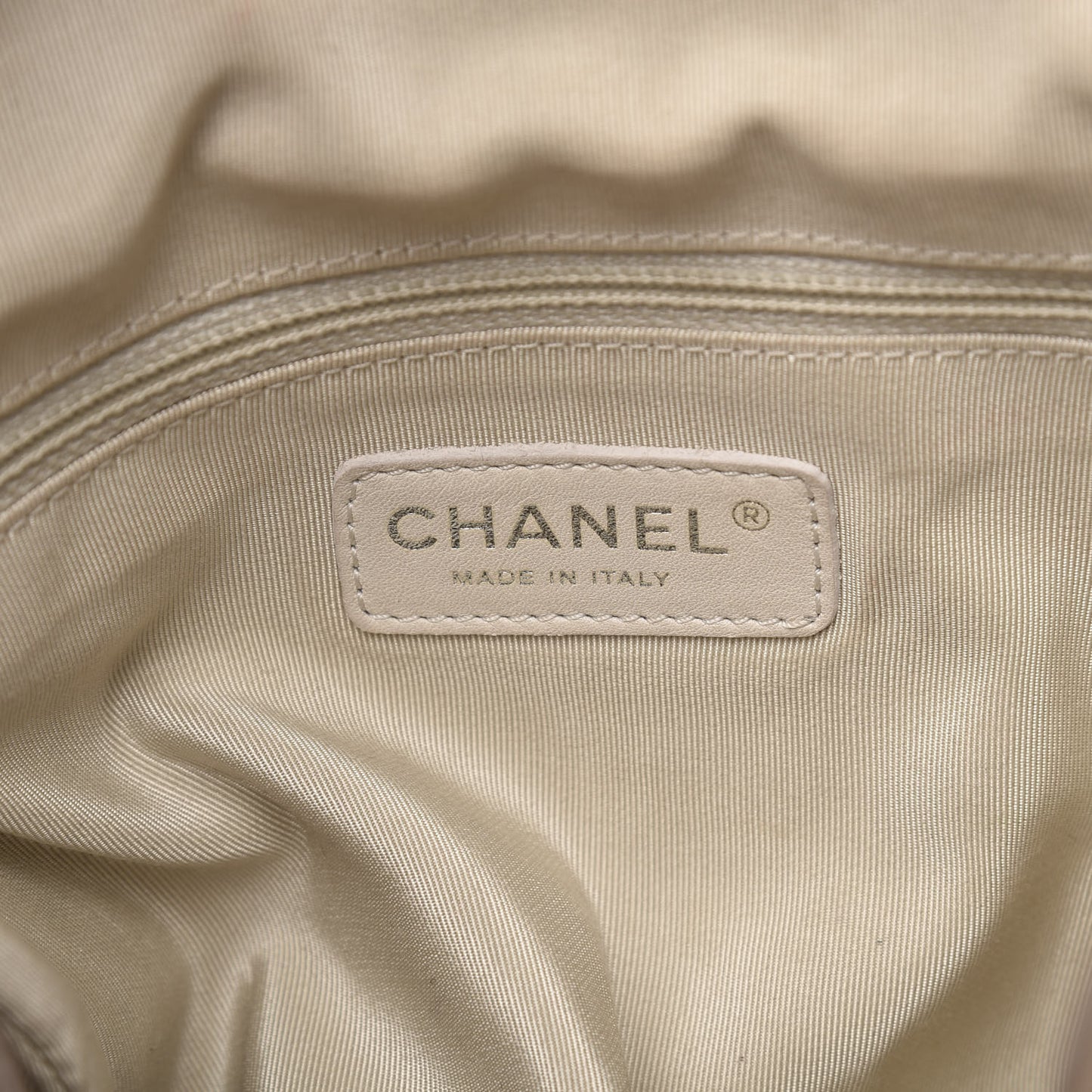 Washed Lambskin Chain Around Hobo Taupe