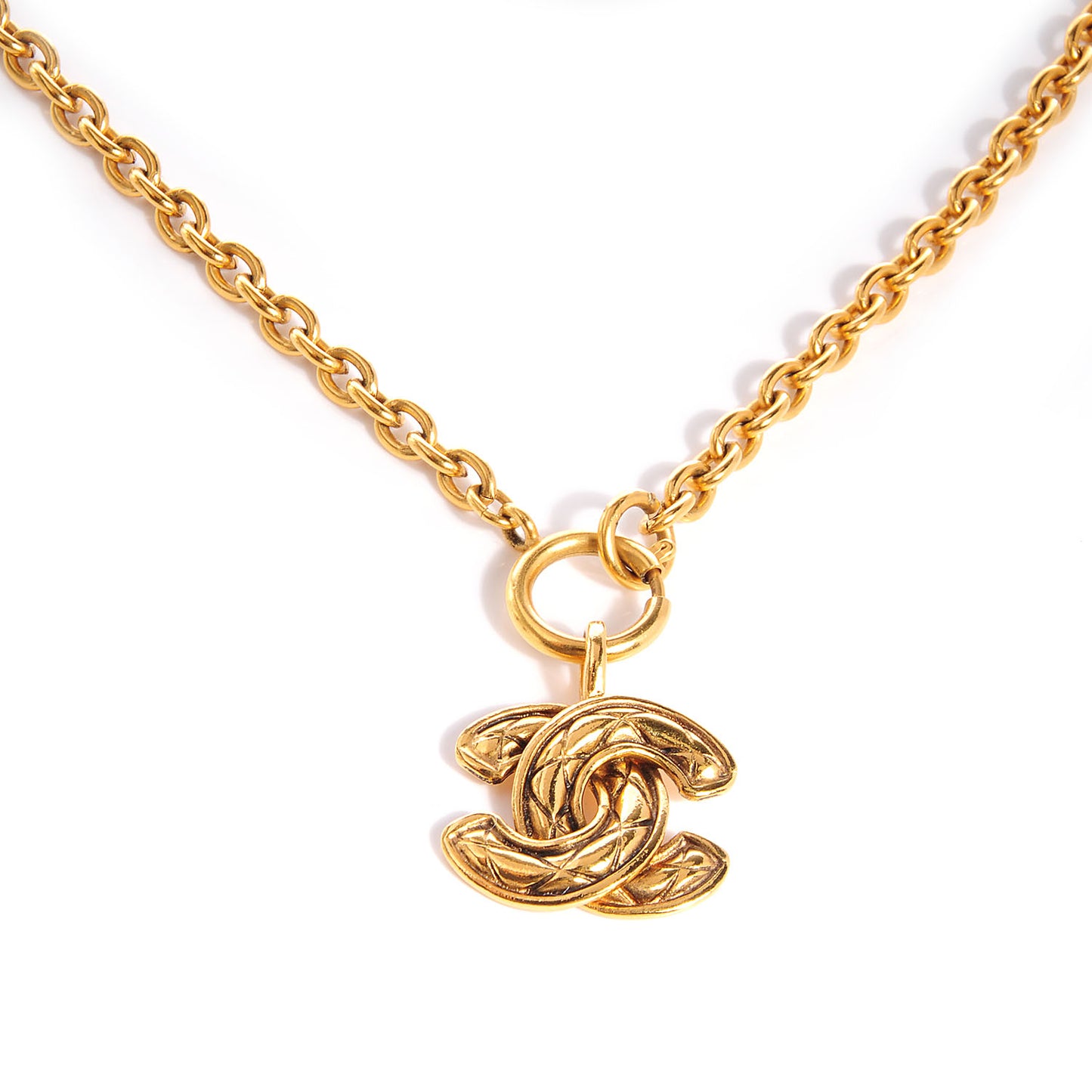 Quilted CC Necklace Gold