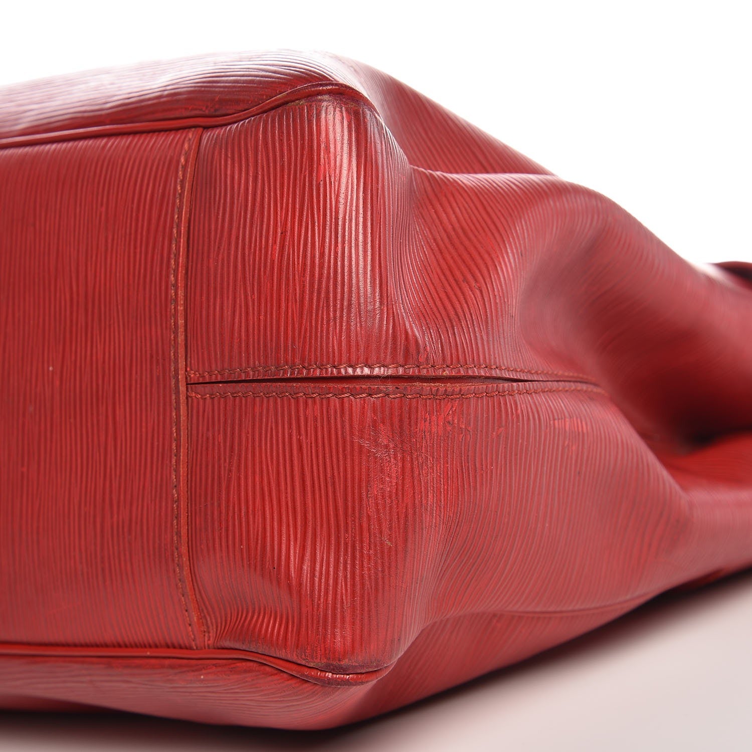 Louis Vuitton Epi Passy GM Rouge 17 of 30
