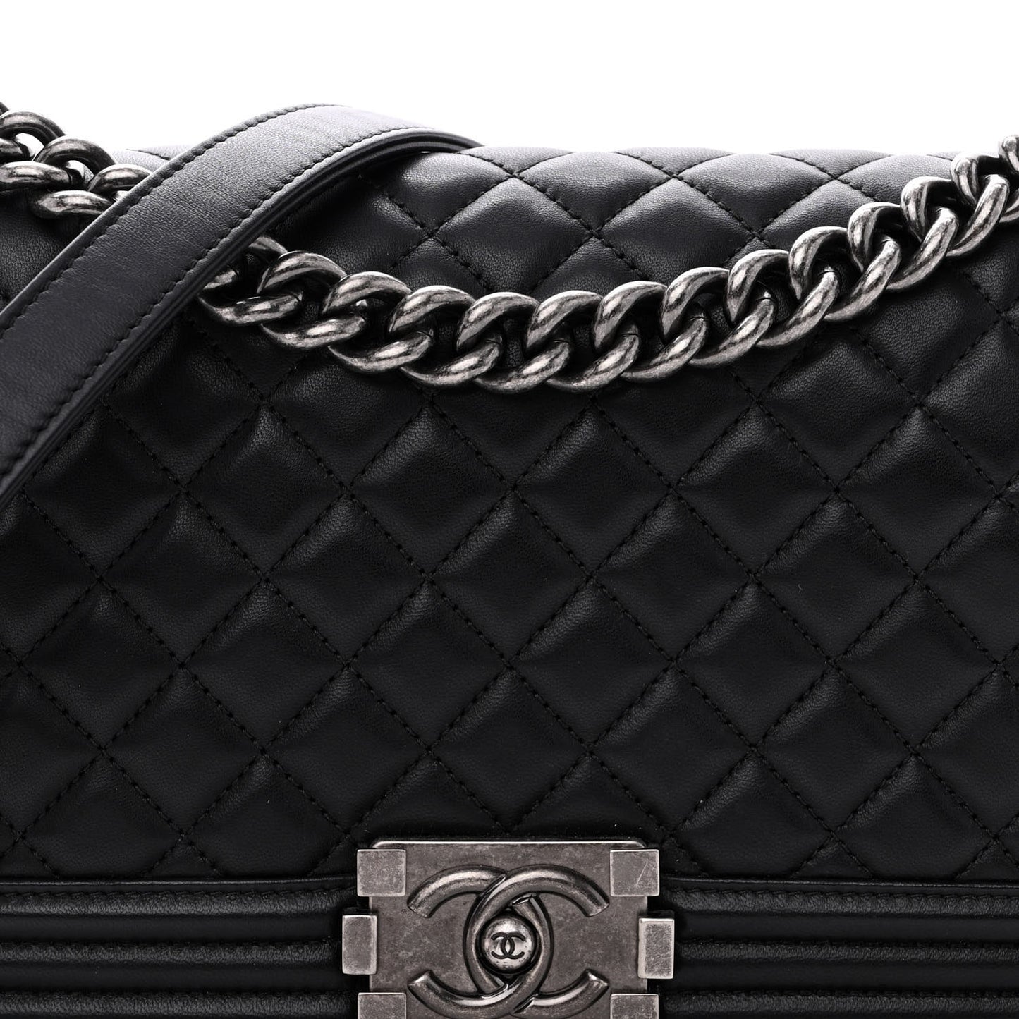 Lambskin Quilted Medium Boy Flap Black
