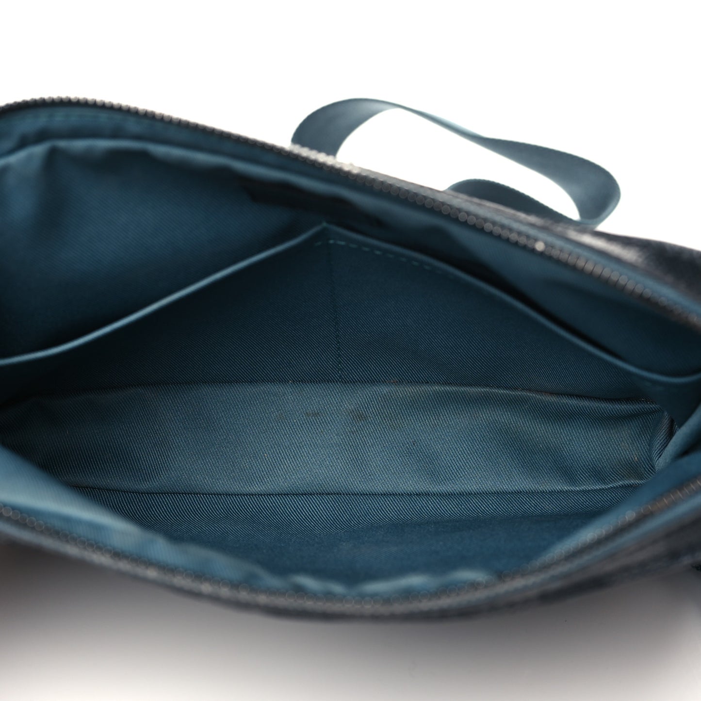 Damier Graphite Alpha Messenger Bag