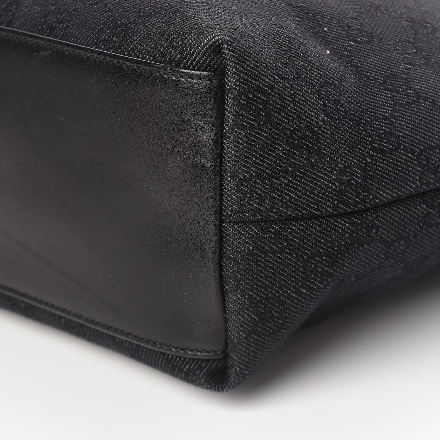 Gucci Denim Monogram Chain Bucket Tote Black 10 of 10