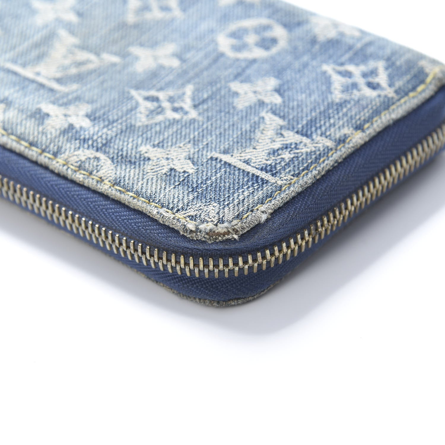 Louis Vuitton Monogram Denim Zippy Wallet Blue 14 of 15