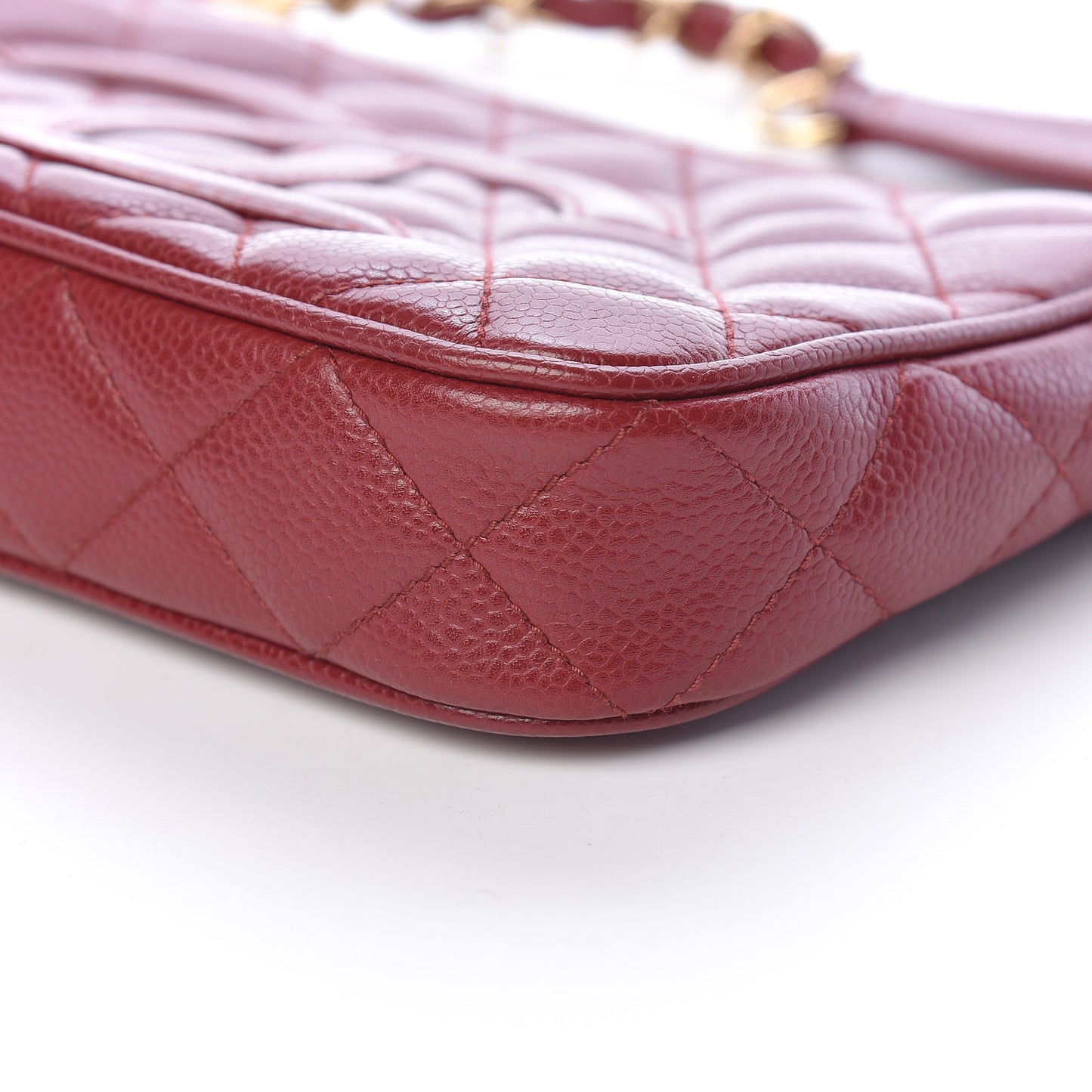 Caviar Quilted Timeless CC Shoulder Bag Red