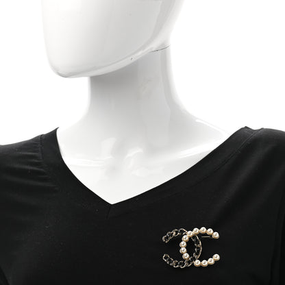 Chanel Lambskin Pearl CC Chain Brooch Black Gold 2 of 4