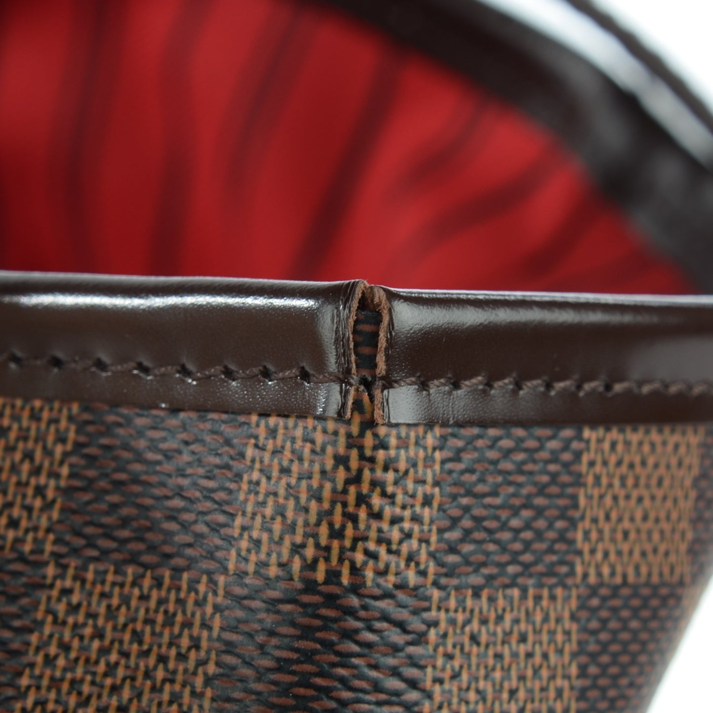 Damier Ebene Delightful PM
