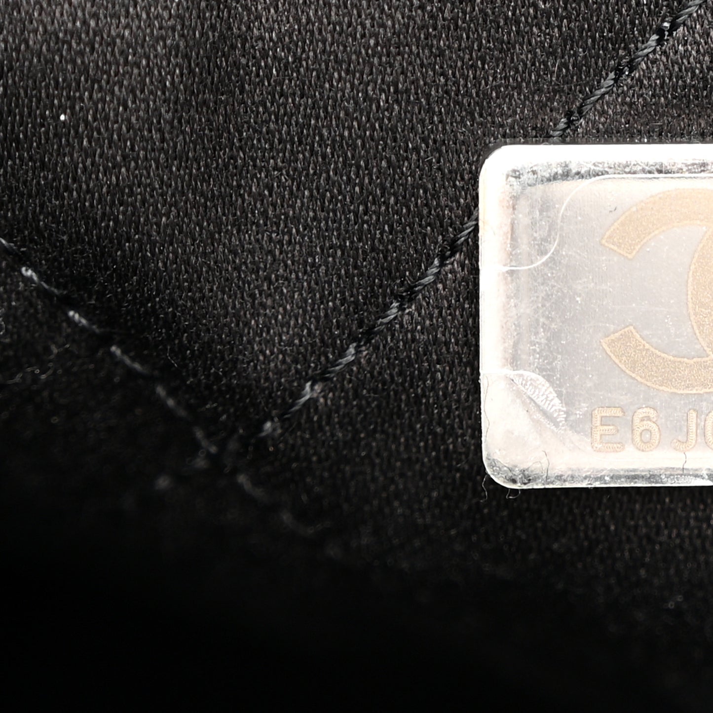 Shiny Calfskin Quilted Small Chanel 22 So Black