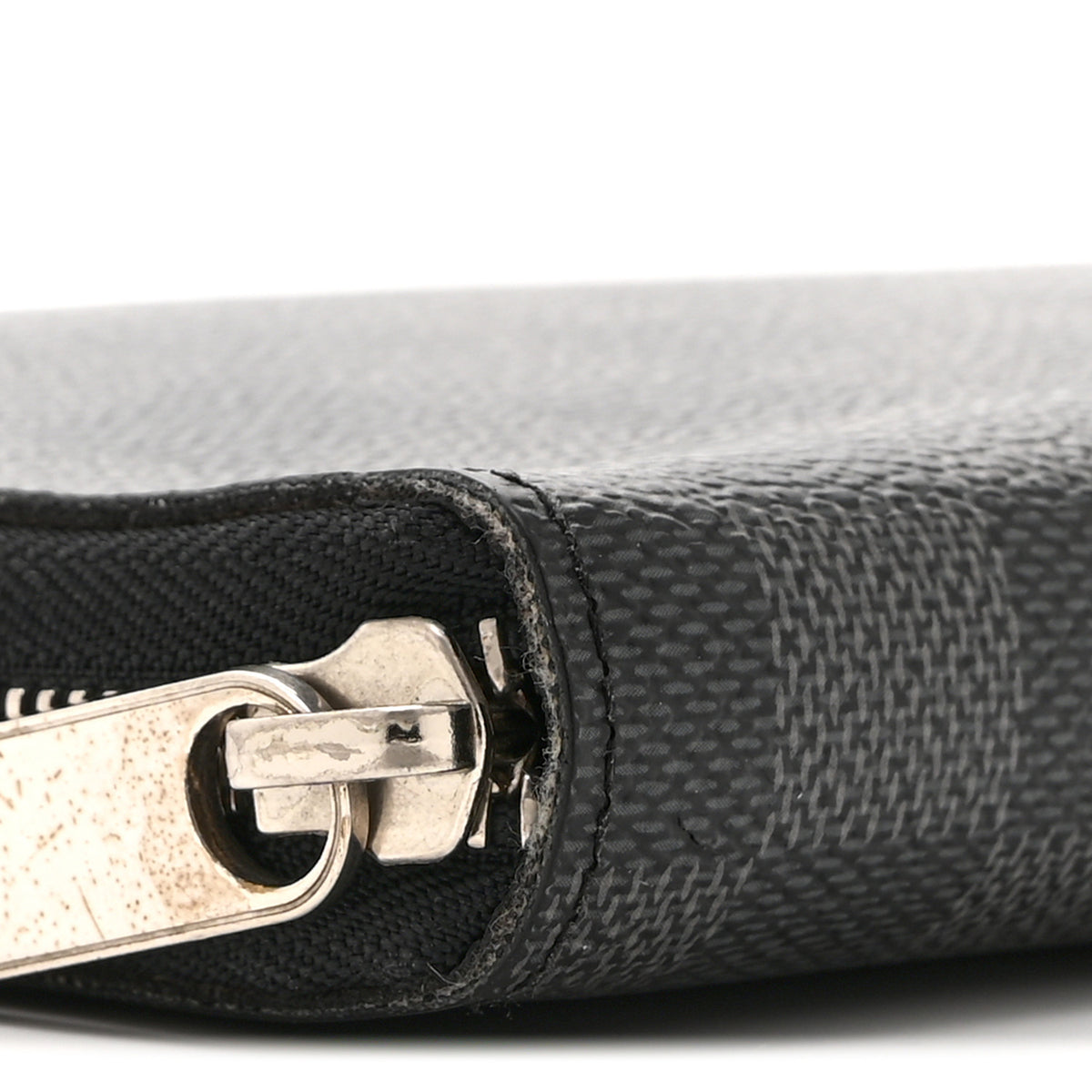 Damier Graphite Zippy Organizer Wallet