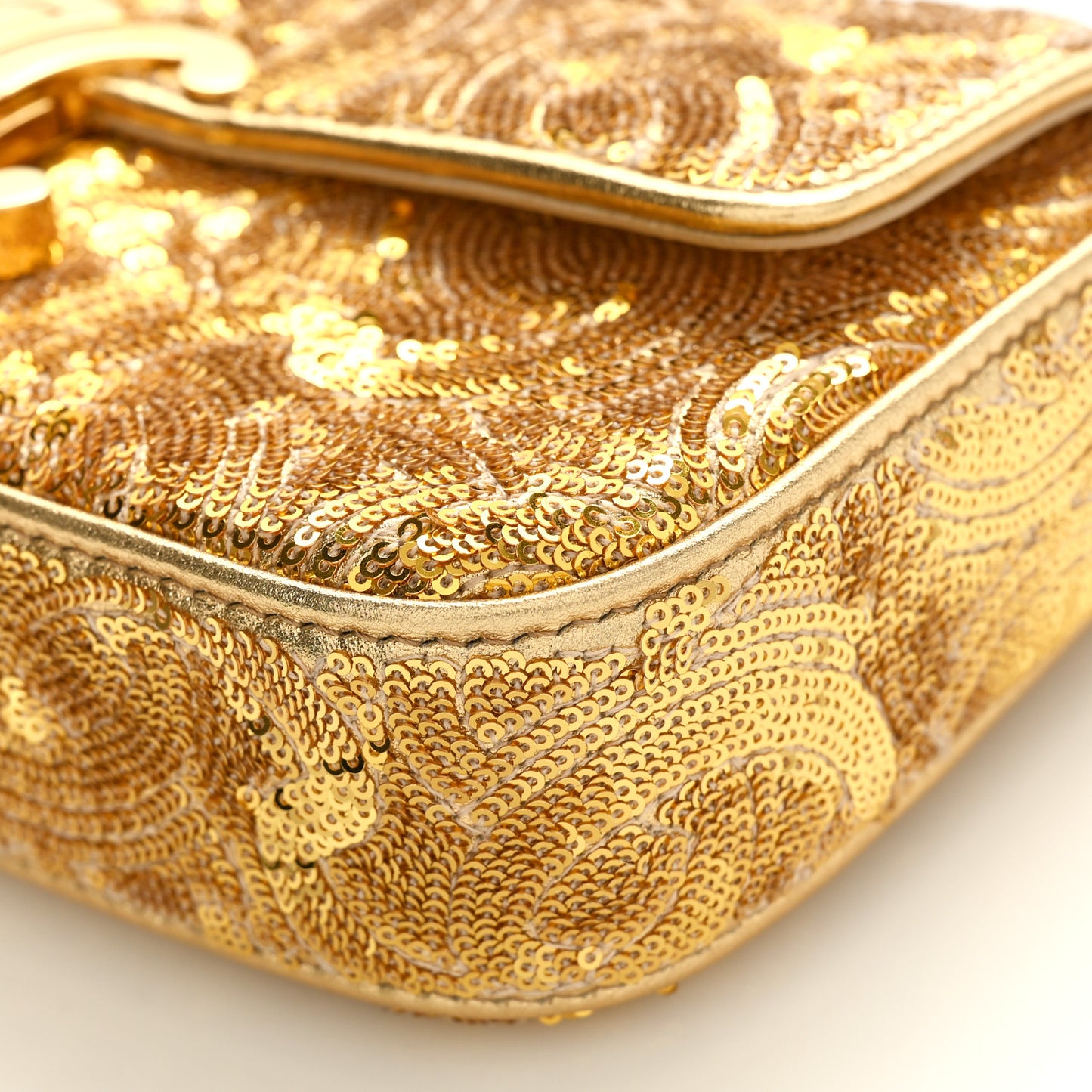 Sequin Triomphe Chain Shoulder Bag Gold