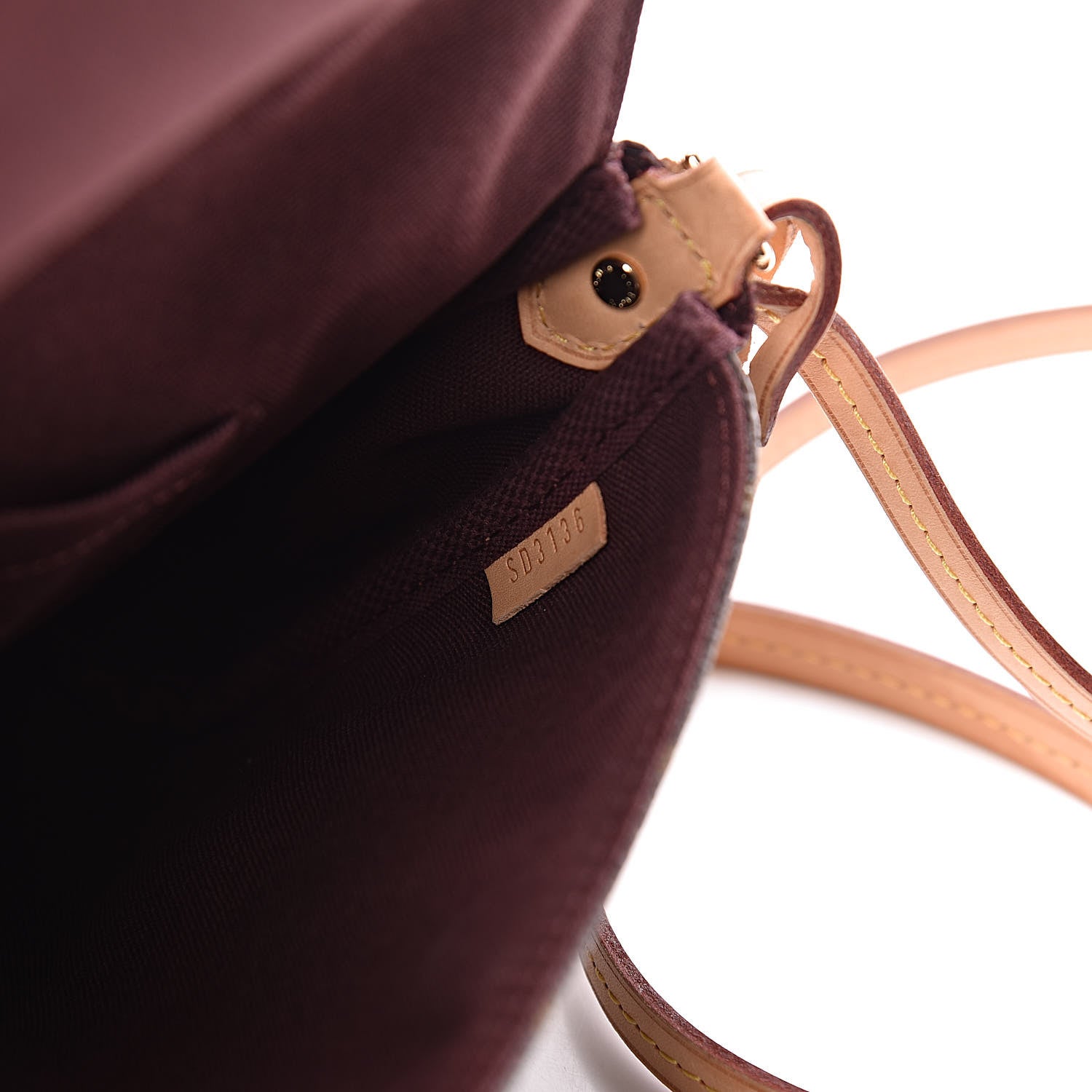 Louis Vuitton Monogram Favorite MM 7 of 10