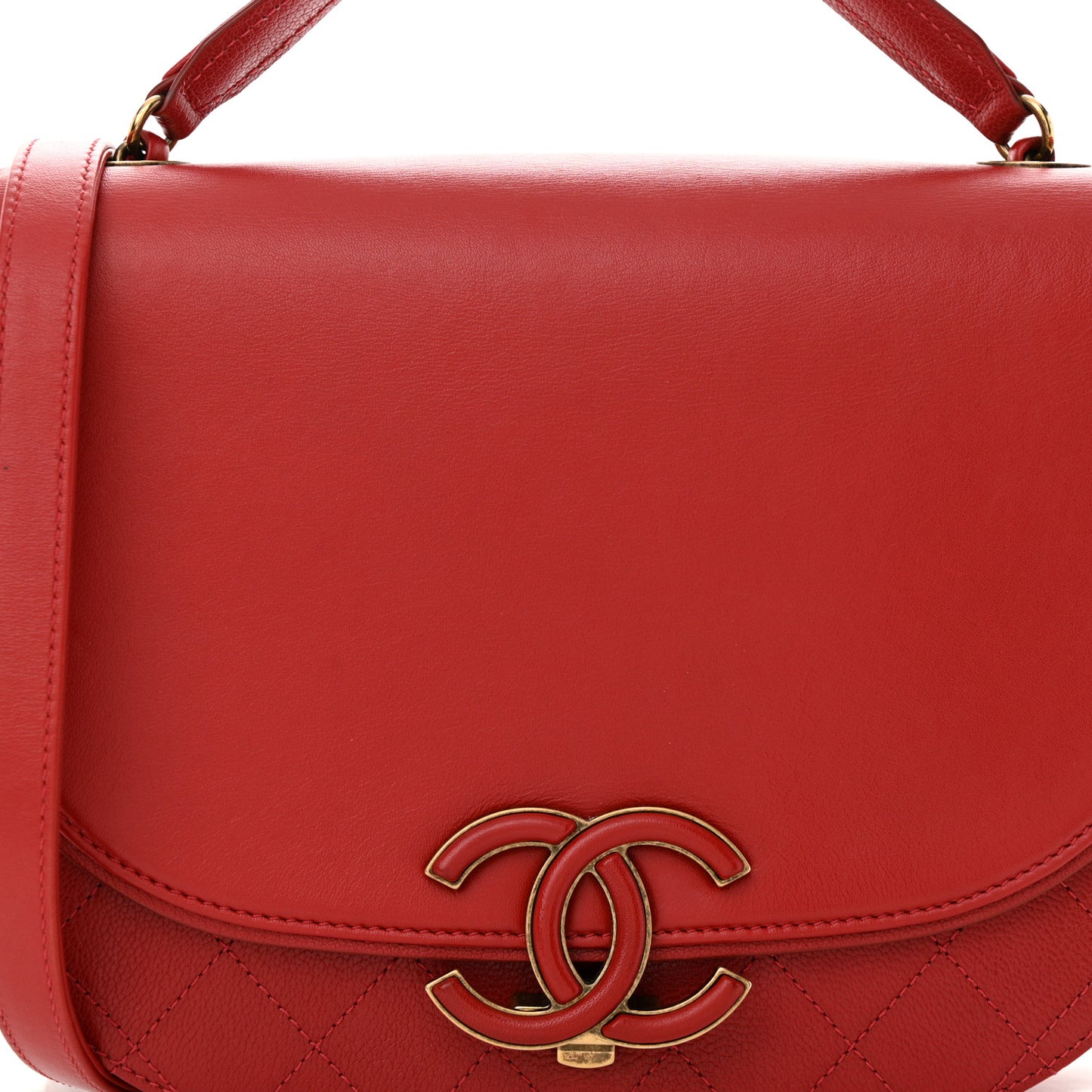 Shiny Calfskin Goatskin Quilted Medium Coco Curve Messenger Flap Red