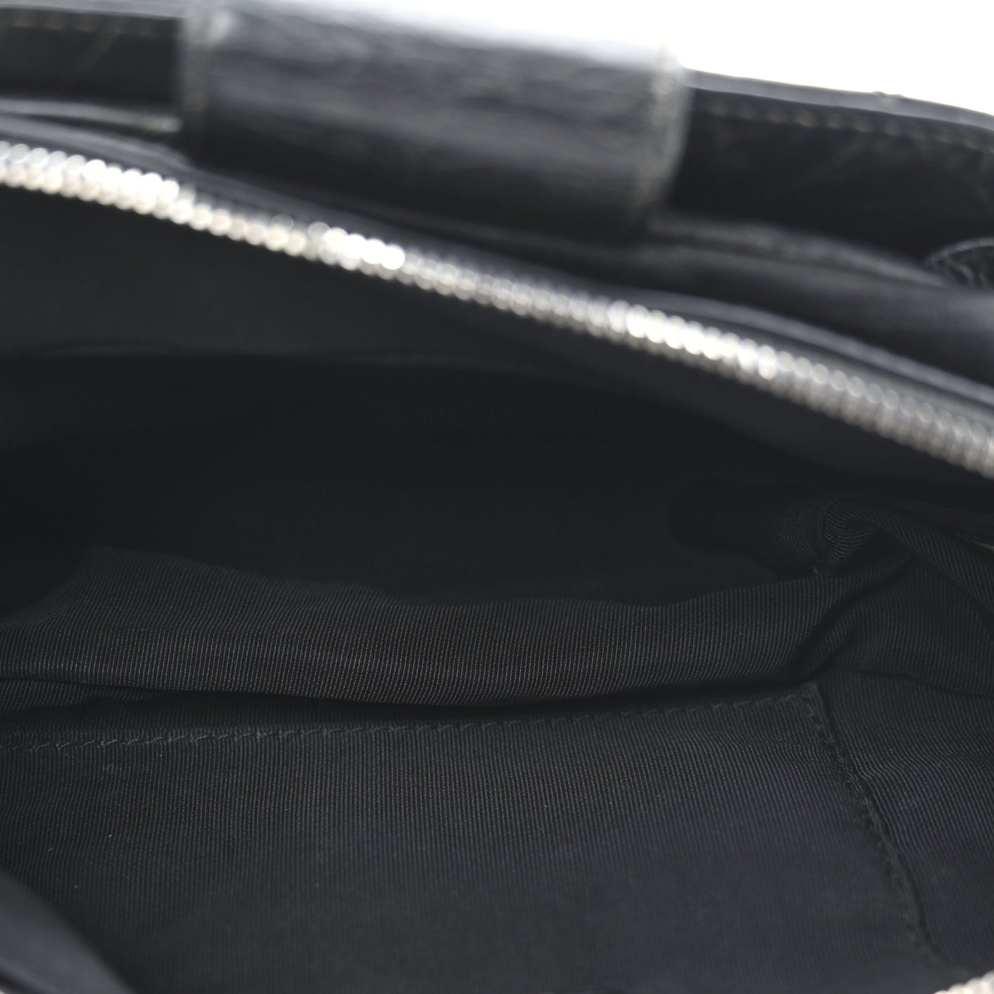 Crumpled Calfskin Quilted Casual Rock Waist Bag Fanny Pack Black