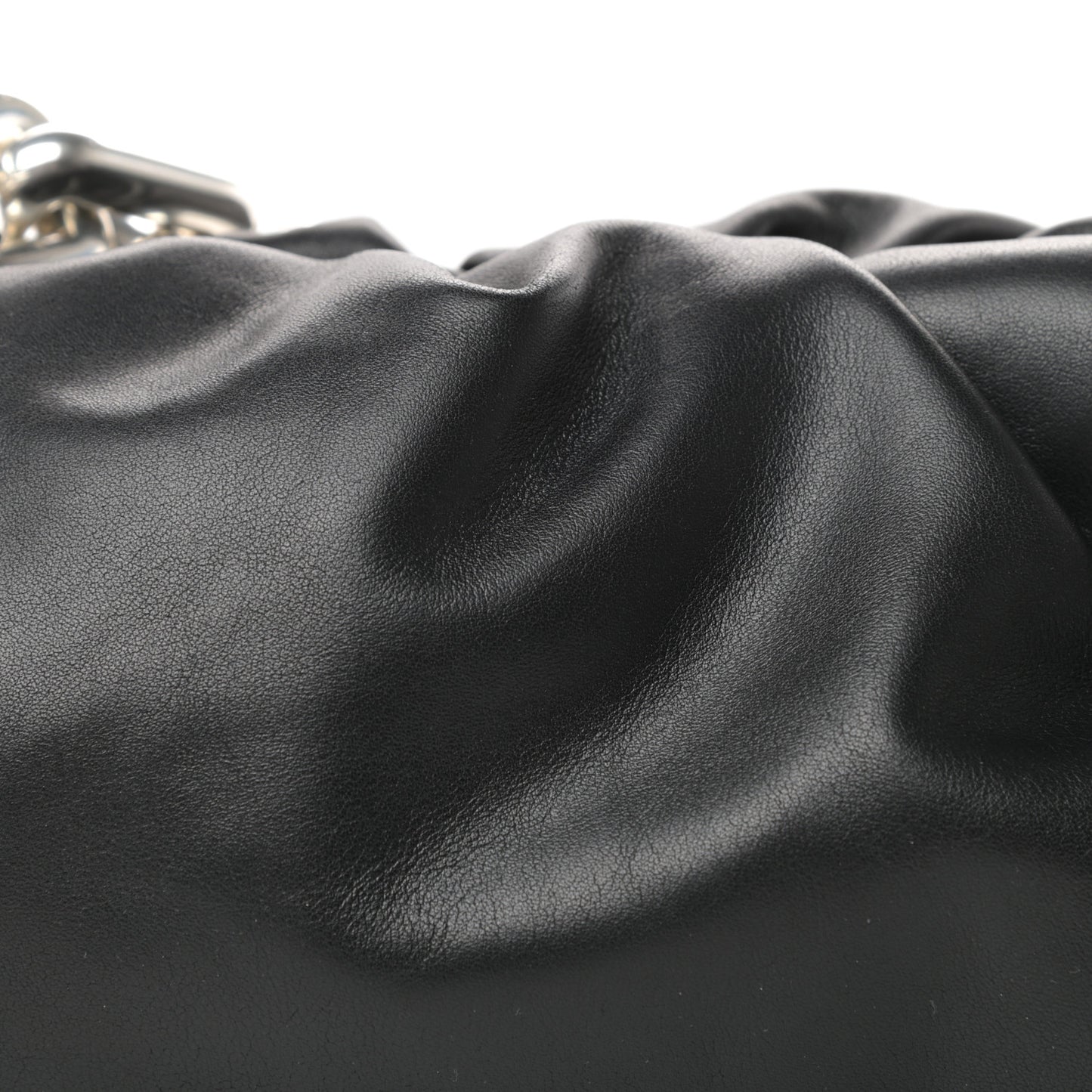 Calfskin The Pouch Chain Black