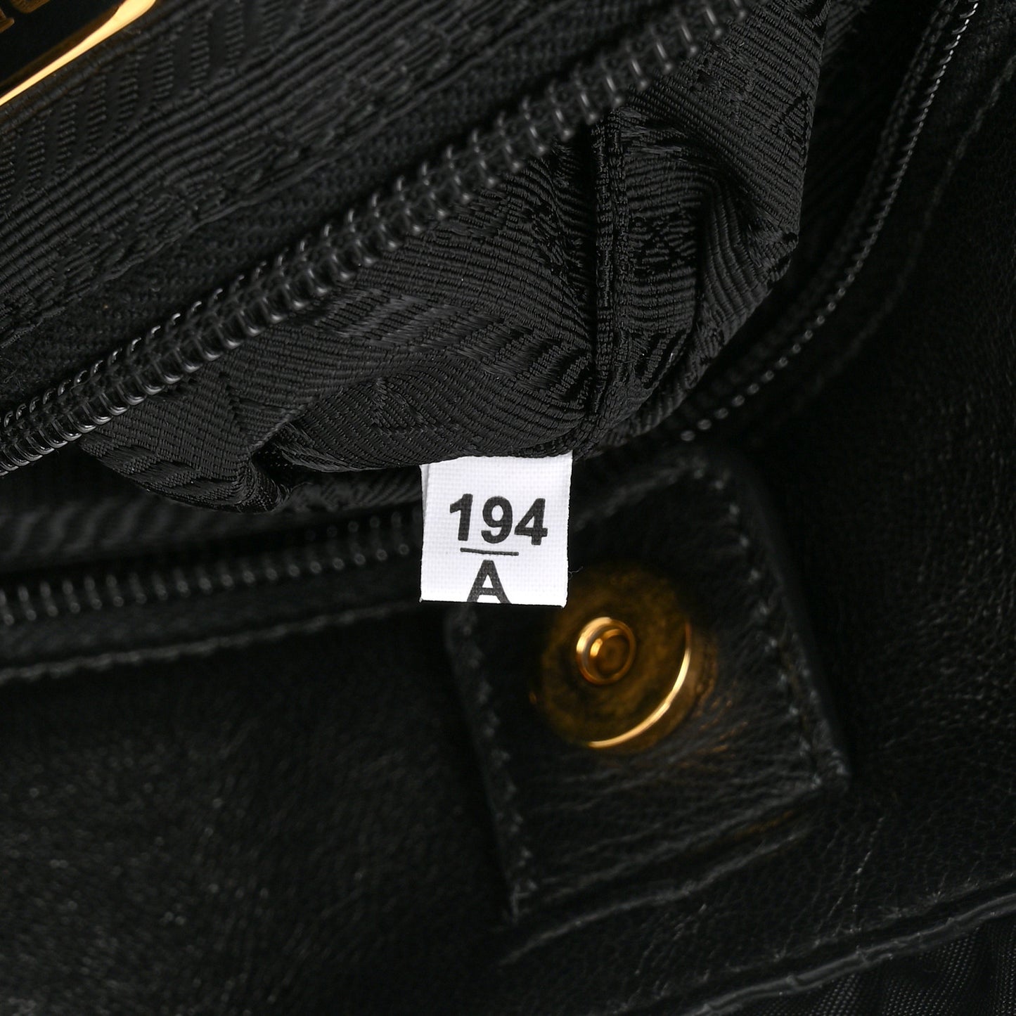Tessuto Nylon Bow Shoulder Bag Black