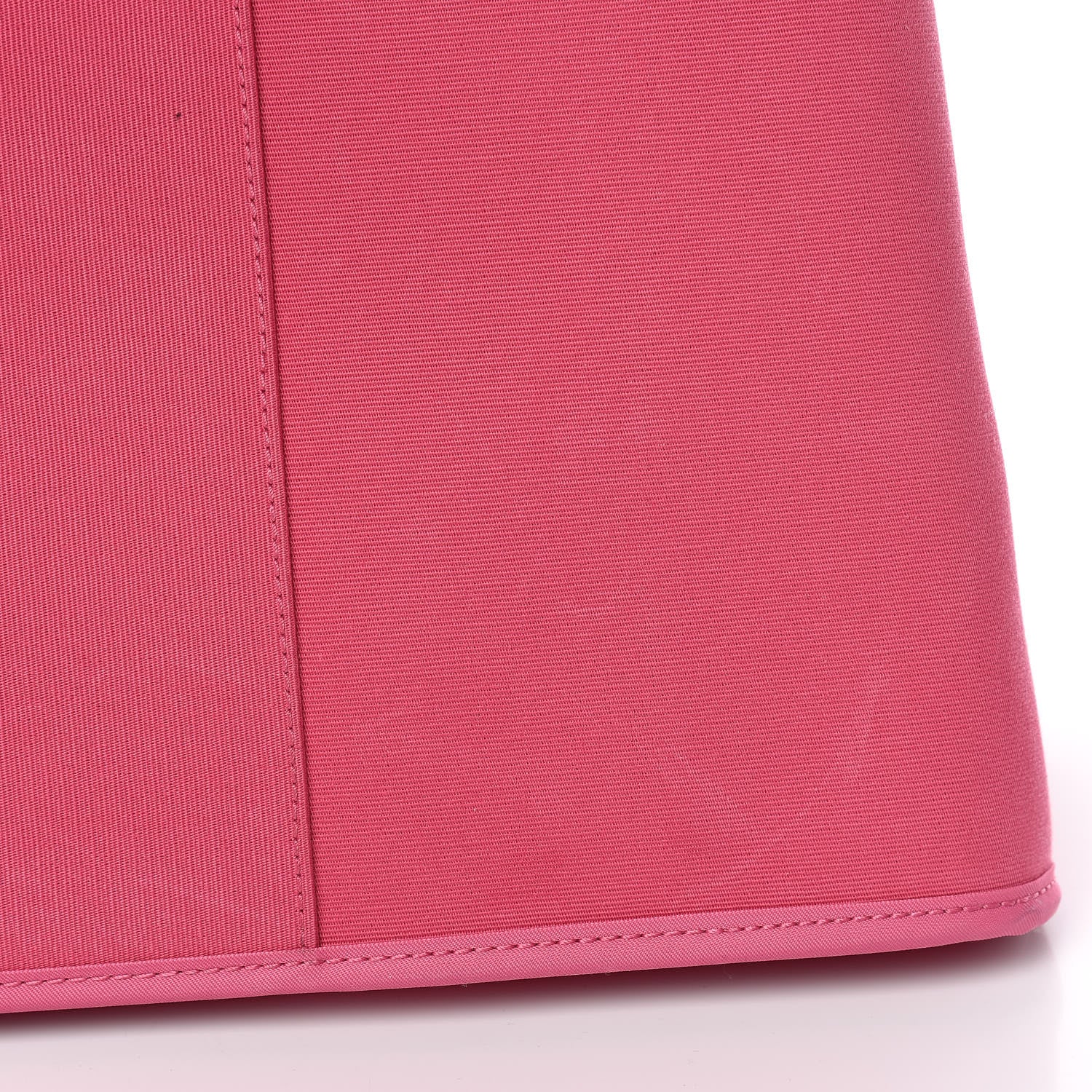 Hermes Toile Cabag 39 Rose Lipstick 14 of 18