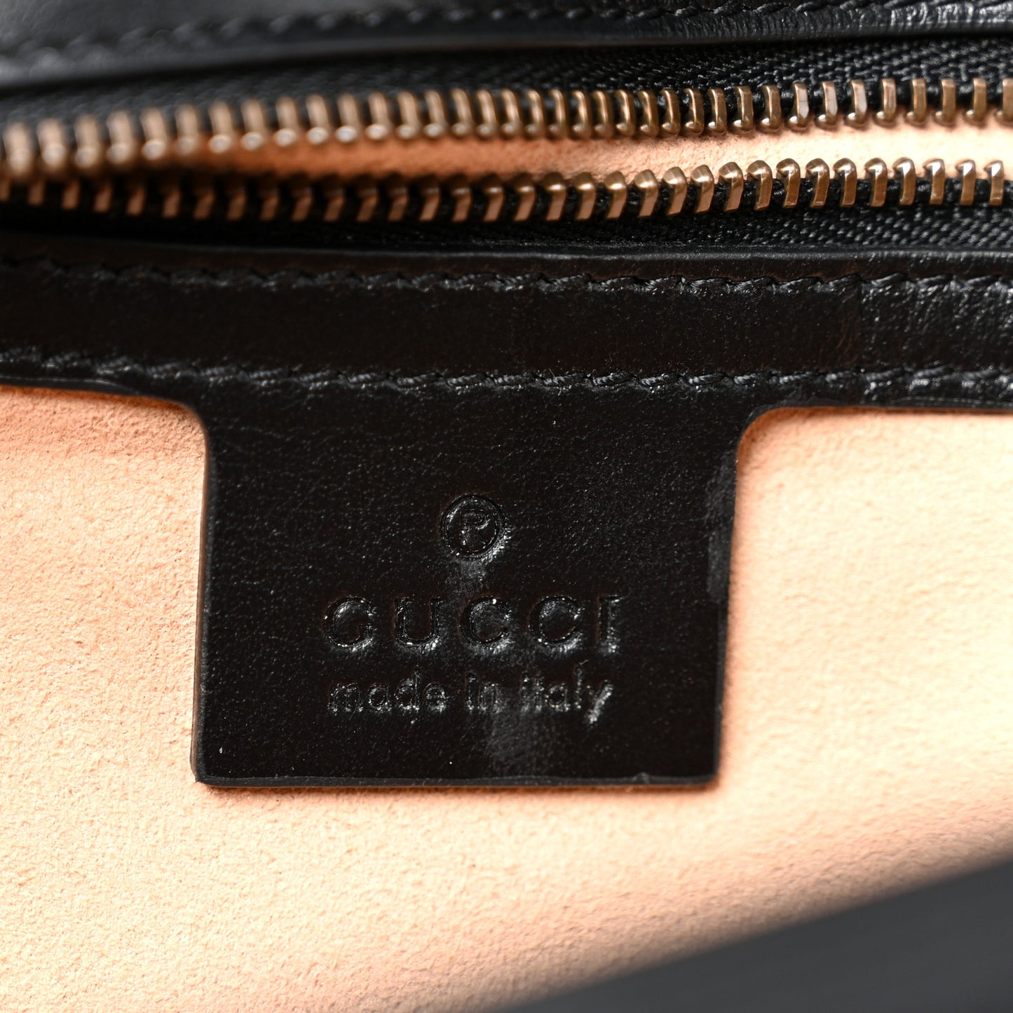 Calfskin Matelasse Small GG Marmont Shoulder Bag Black