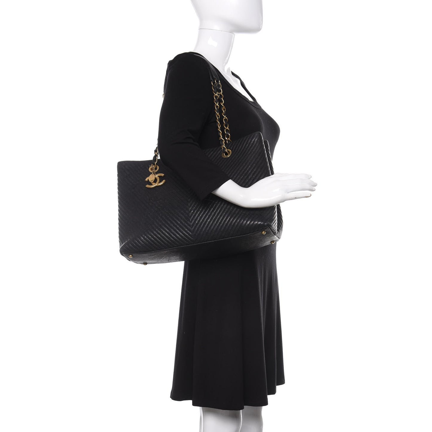 Wrinkled Lambskin Chevron Quilted Large Surpique Tote Black