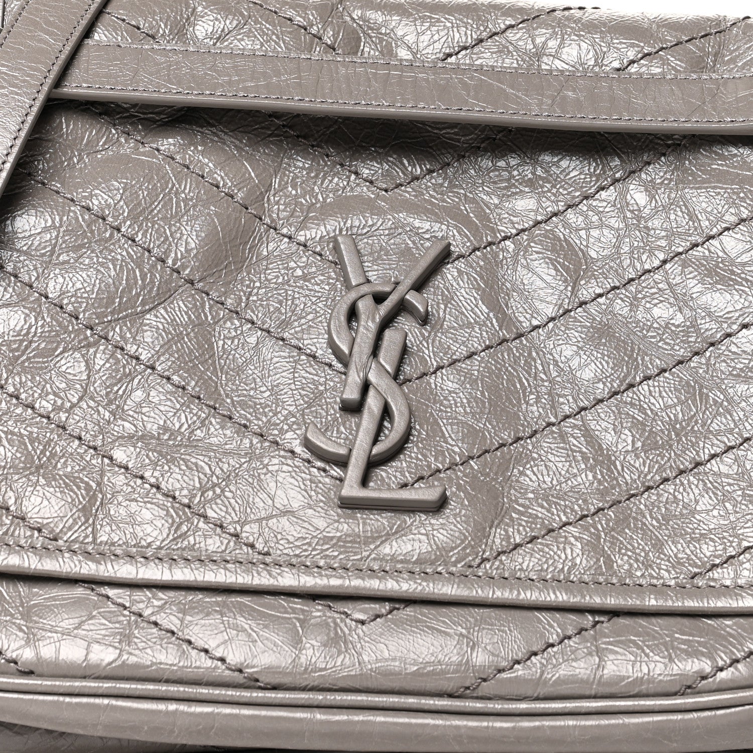 Saint Laurent Crinkled Calfskin Matelasse Monogram Medium Niki Chain Satchel Fog 8 of 10