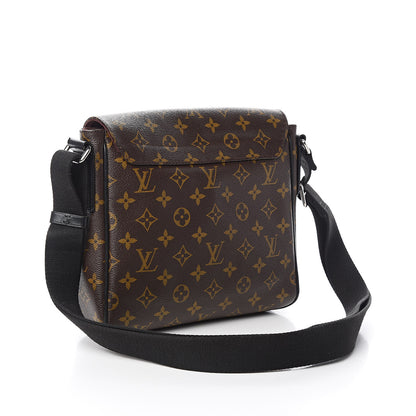 Louis Vuitton Monogram Macassar District PM 3 of 18