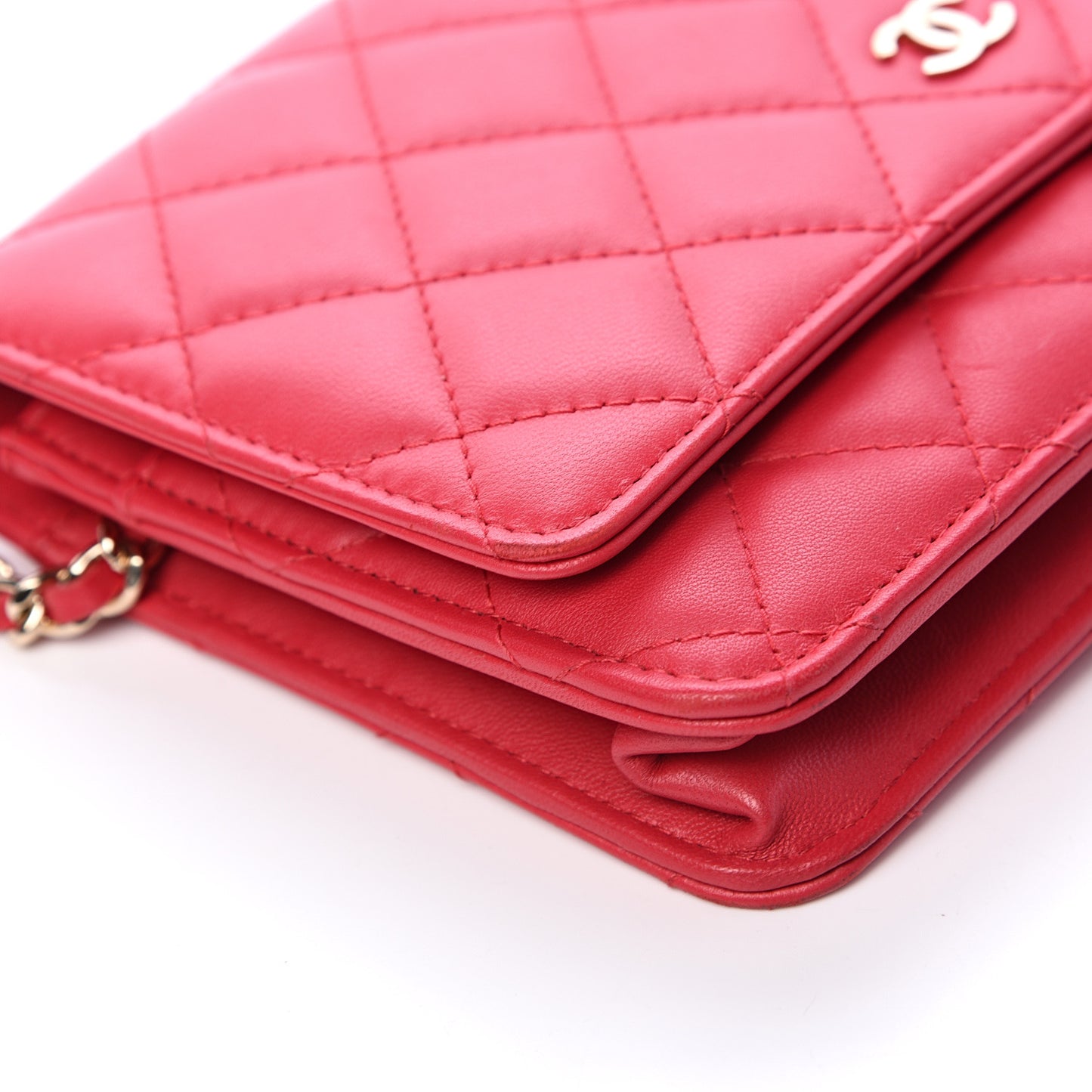 Lambskin Quilted Wallet On Chain WOC Red