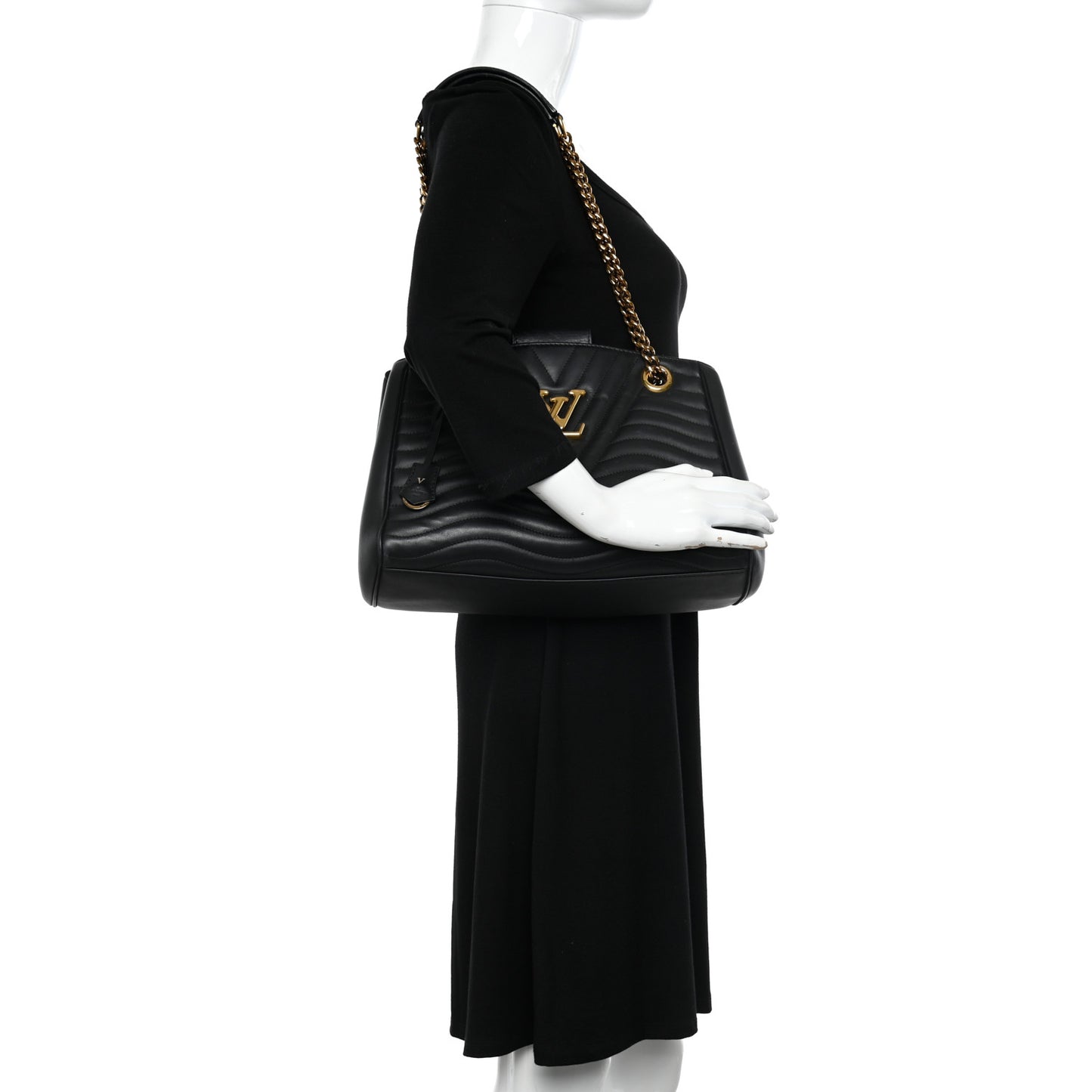 Calfskin New Wave Chain Tote Black