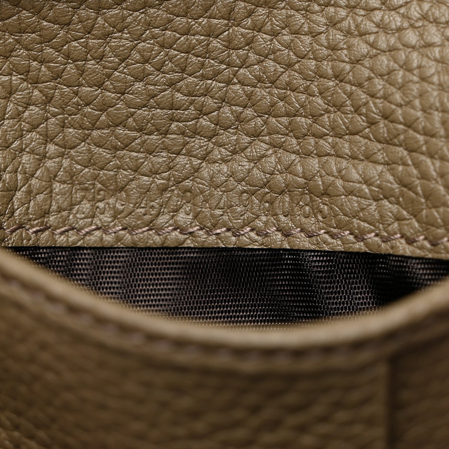 Gucci Piuma Calfskin Jumbo GG Embossed Card Case Taupe 7 of 8