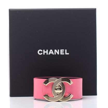 Chanel Caviar CC Turnlock Bracelet M Pink 5 of 5