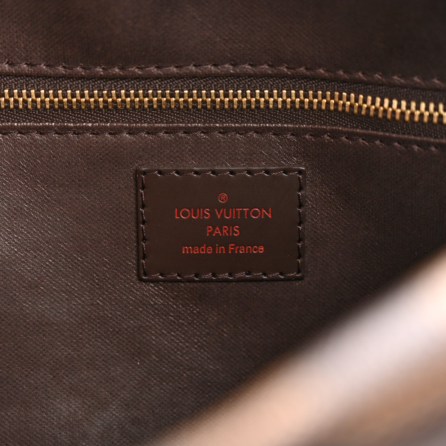 Damier Ebene Toiletry Bag 25