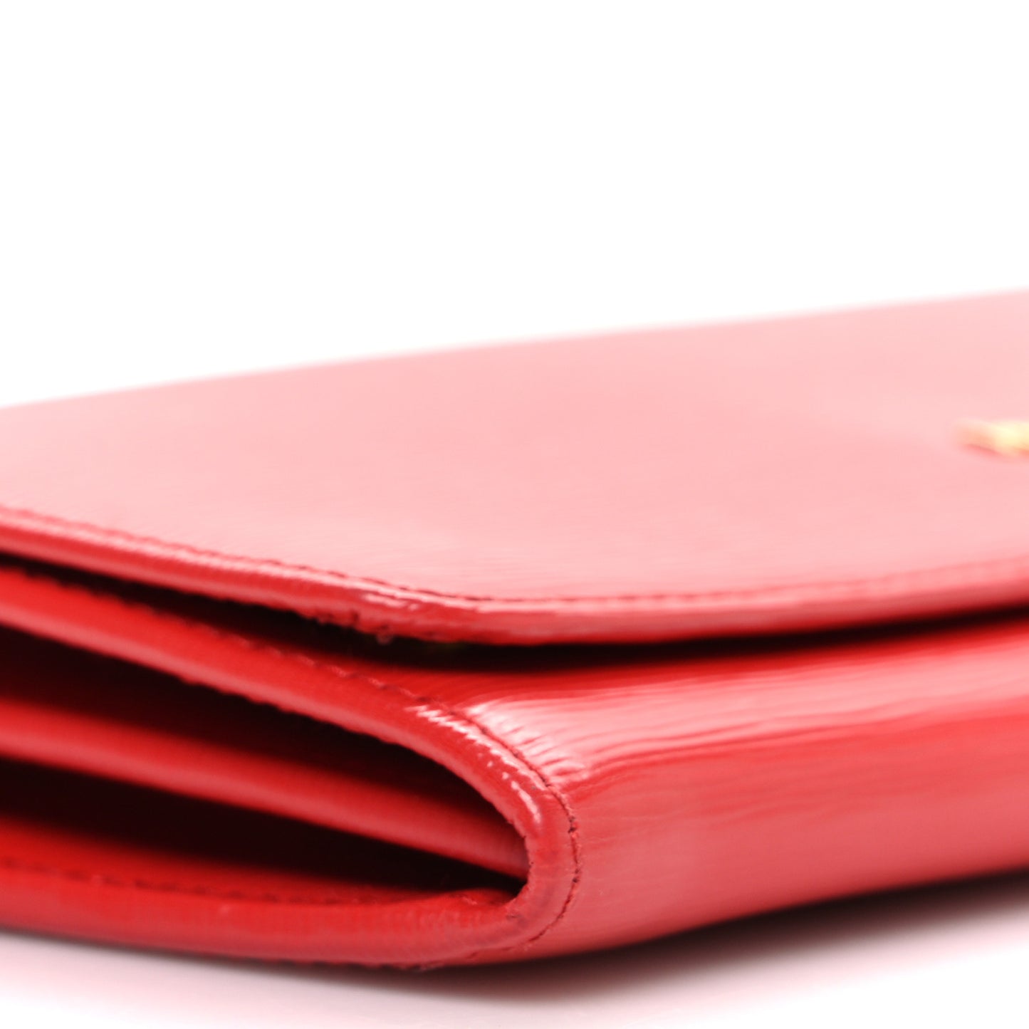 Vitello Move Metal Oro Chain Wallet Lacca