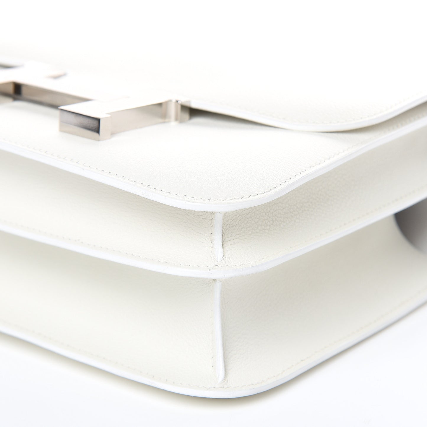 Evercolor Constance 24 White