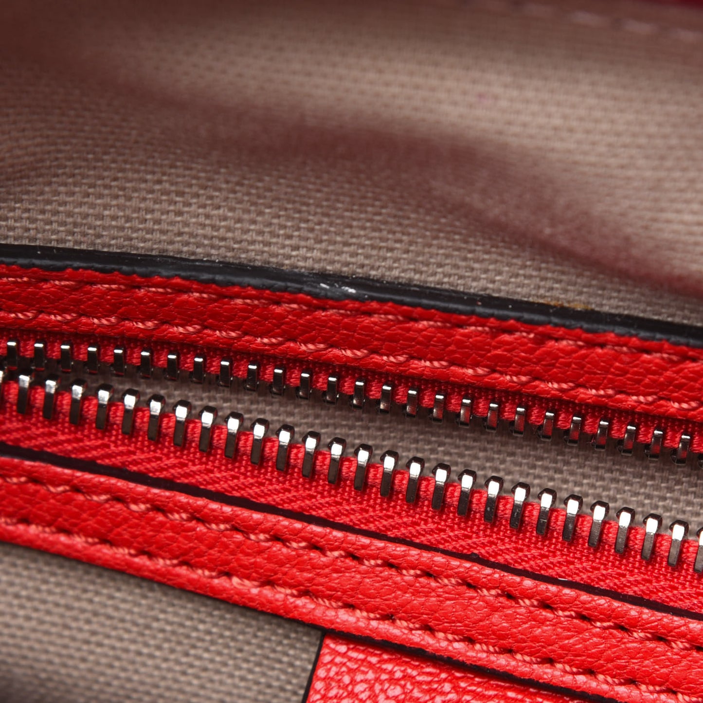 Sugar Goatskin Mini Antigona Pop Red