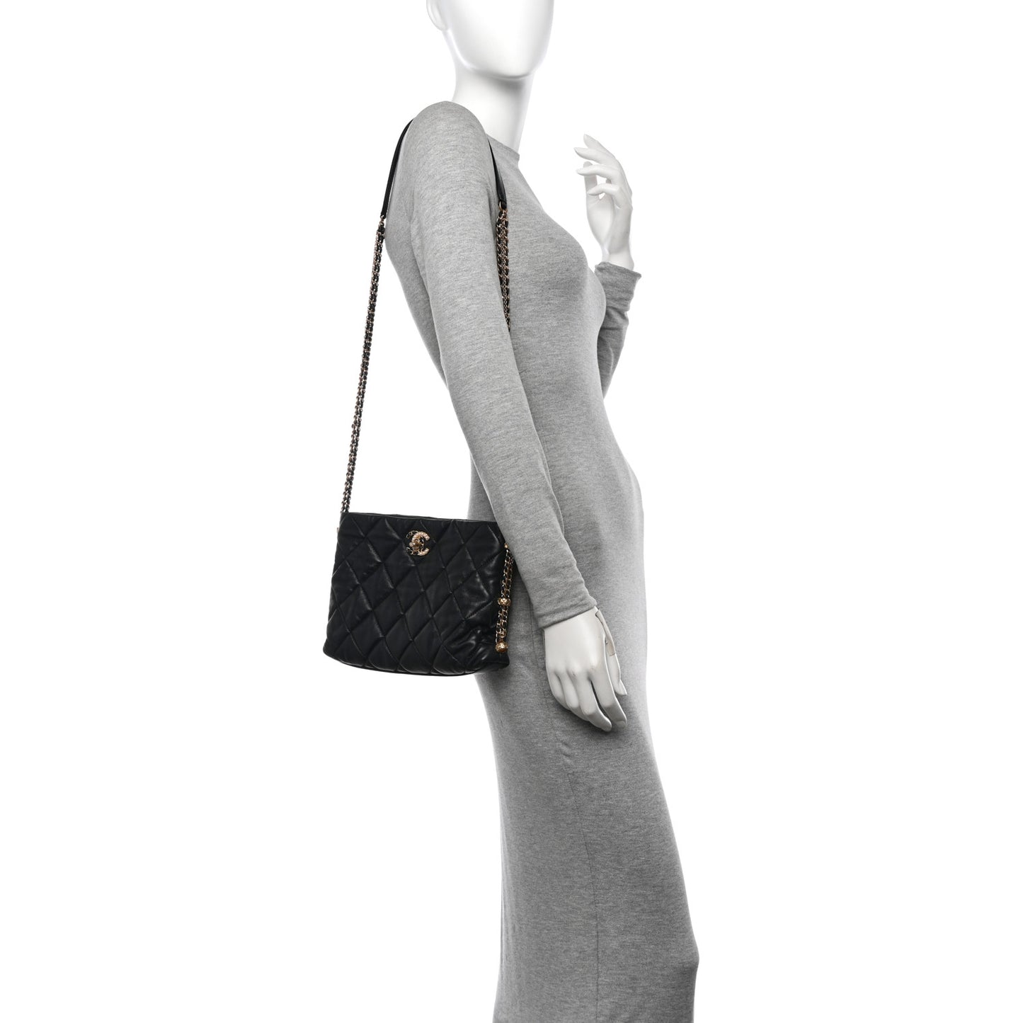 Lambskin Quilted Crush on Chains Hobo Black