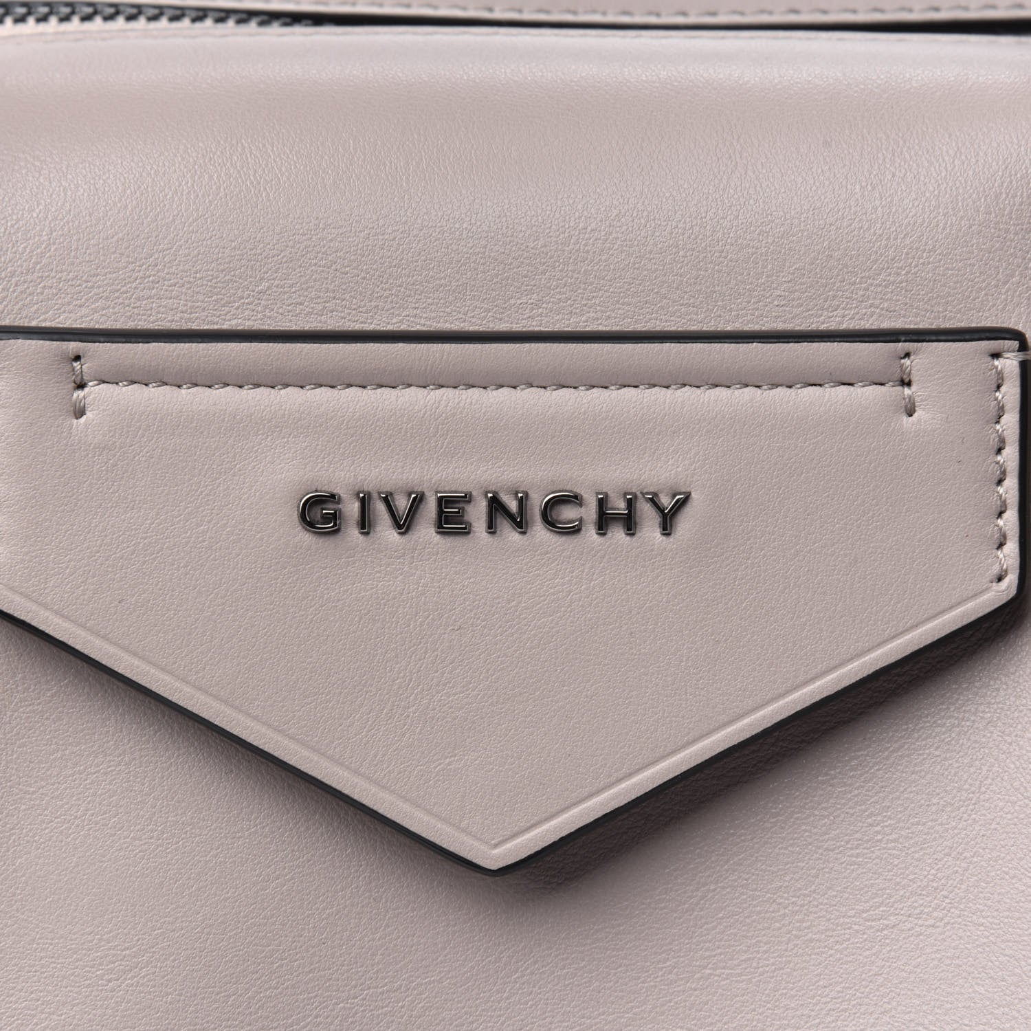 Givenchy Smooth Calfskin Medium Soft Antigona Dune 13 of 14