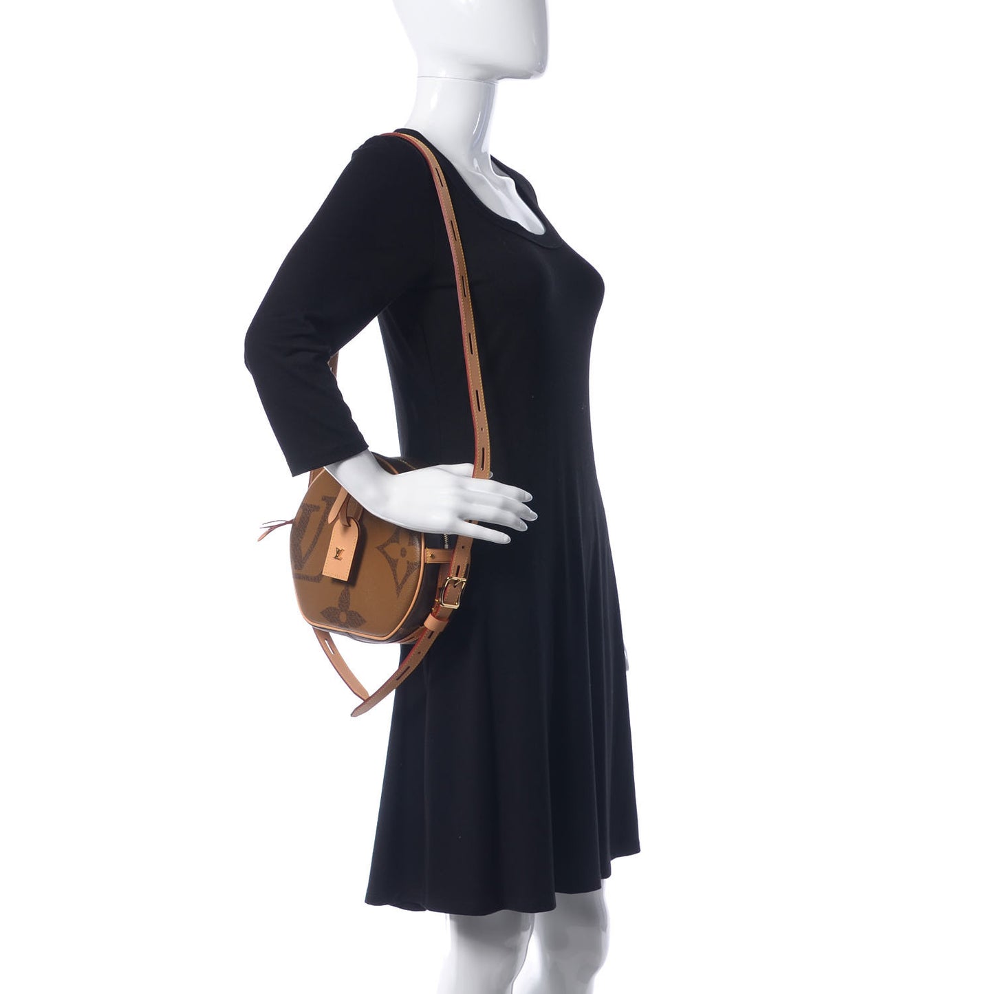 Reverse Monogram Giant Boite Chapeau Souple
